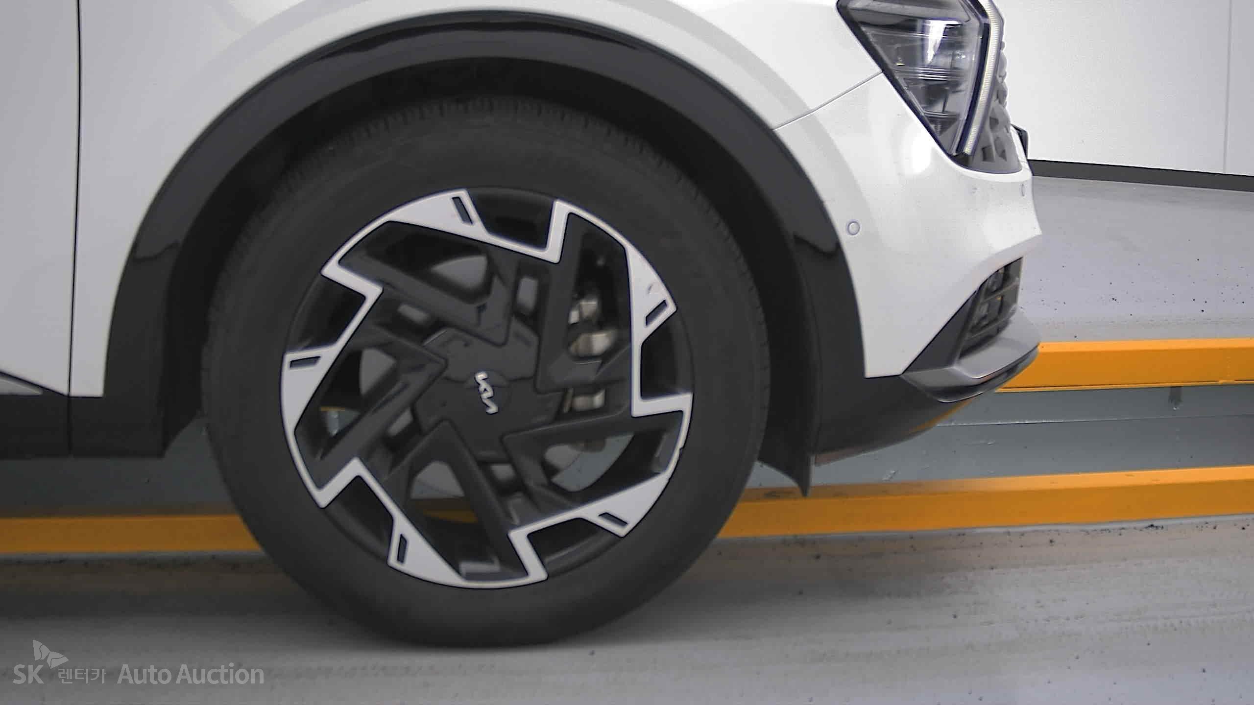 2023 - kia sportage