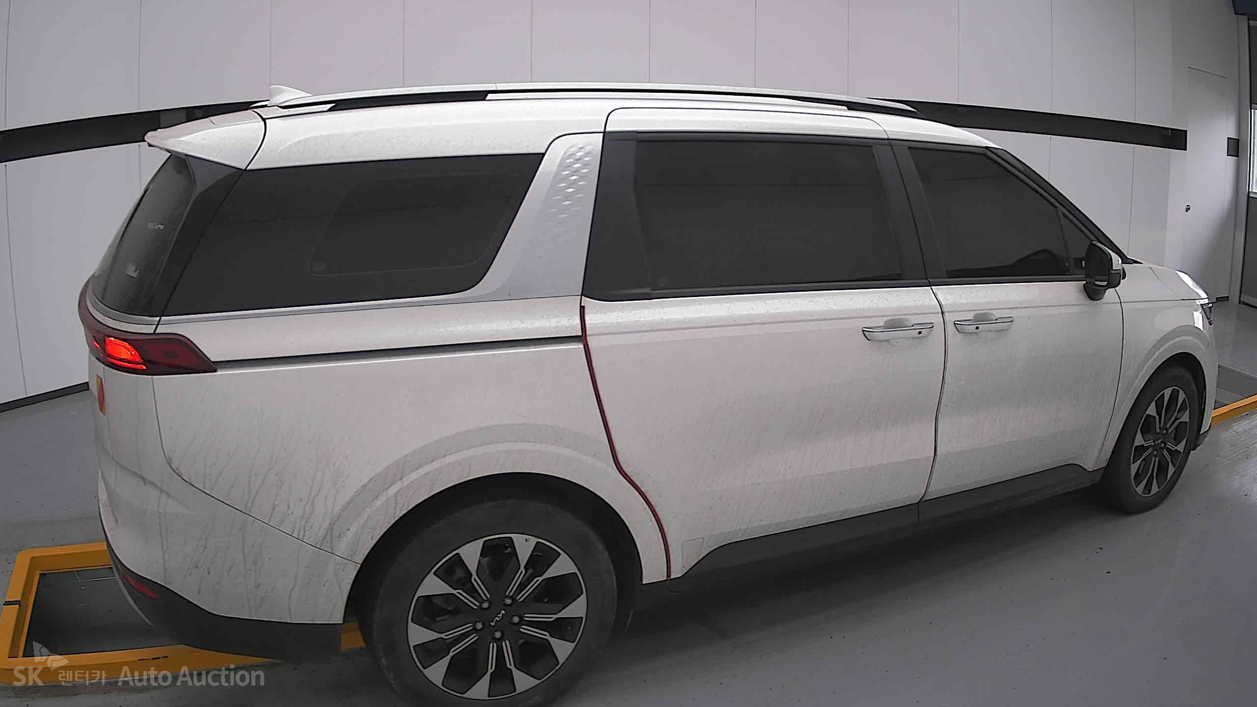 2023 - kia carnival