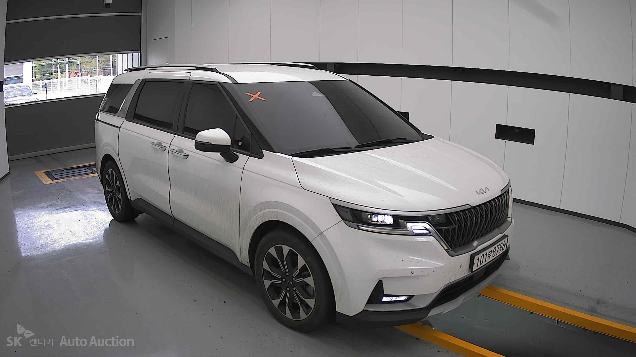 2023 - kia carnival