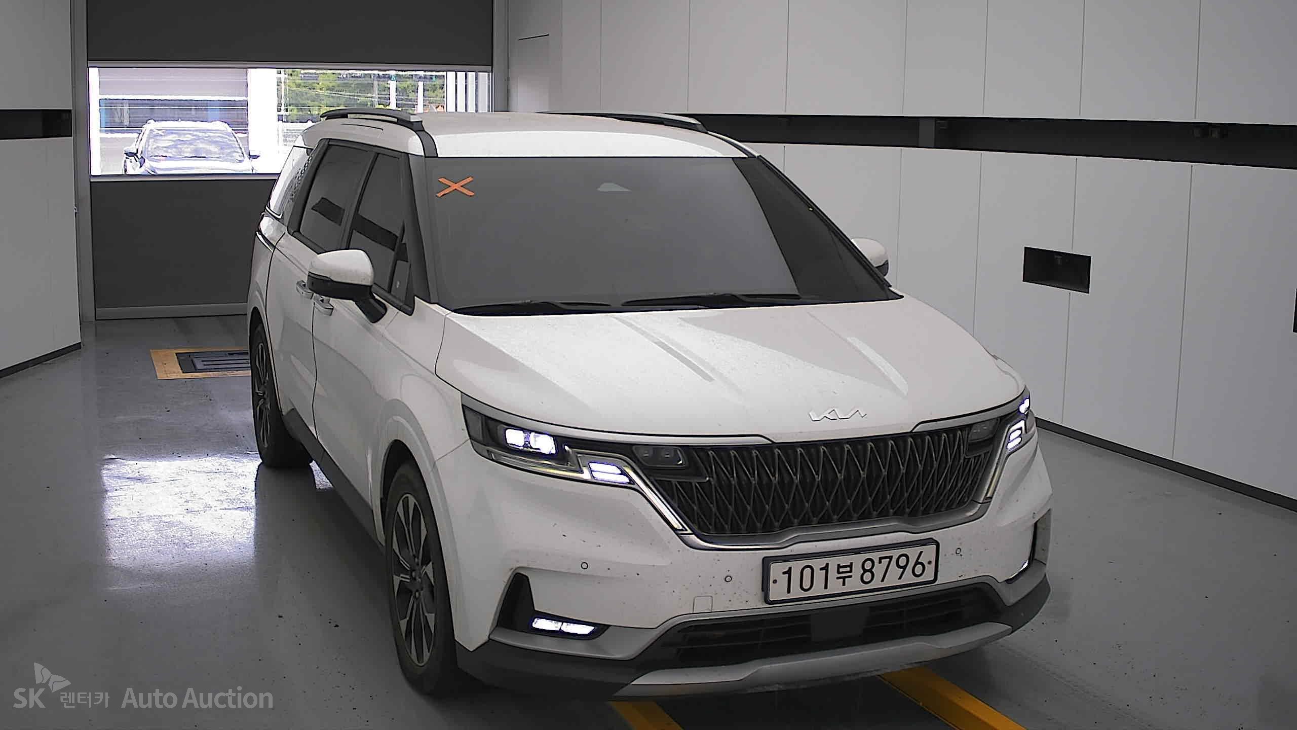 2023 - kia carnival