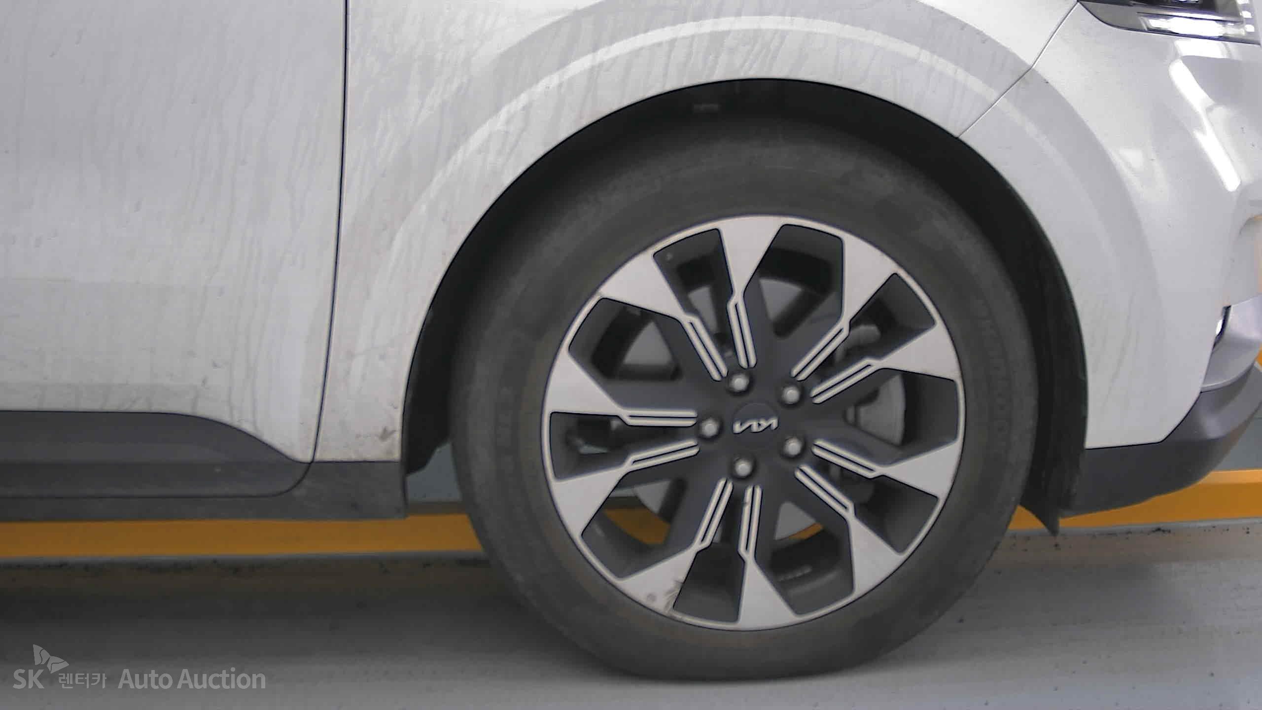 2023 - kia carnival