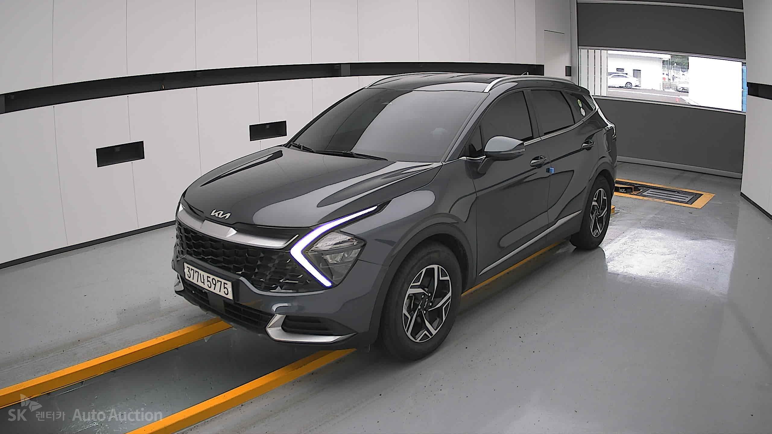 2023 - kia sportage