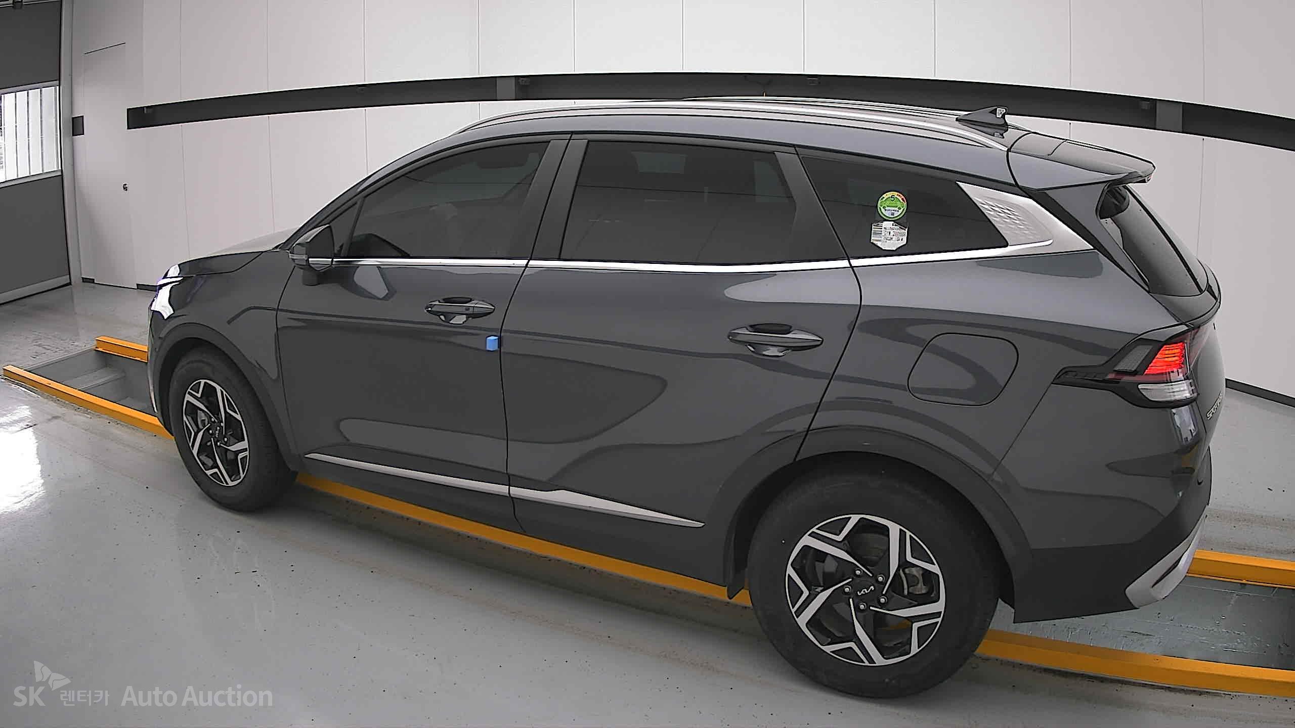 2023 - kia sportage