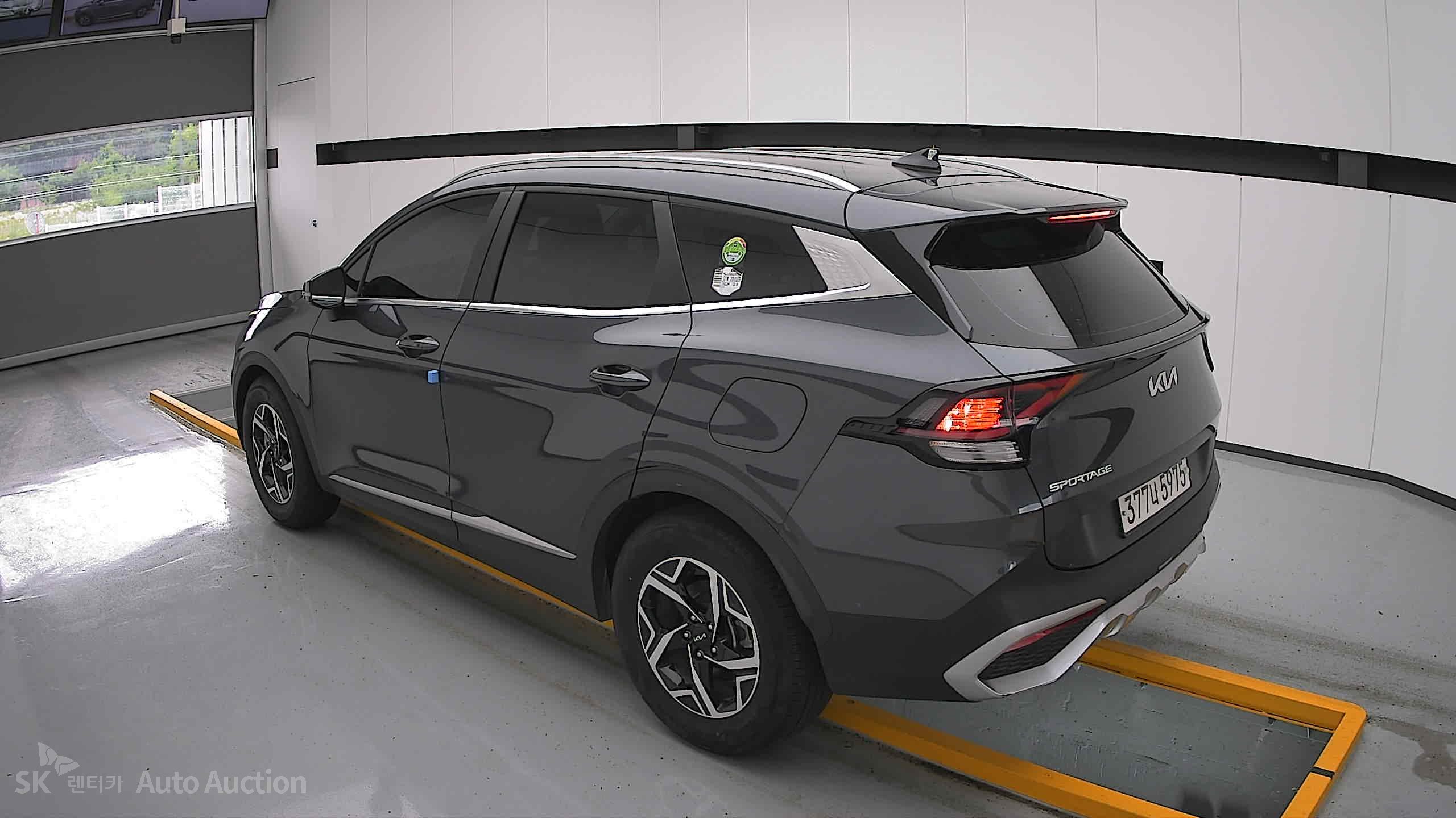 2023 - kia sportage