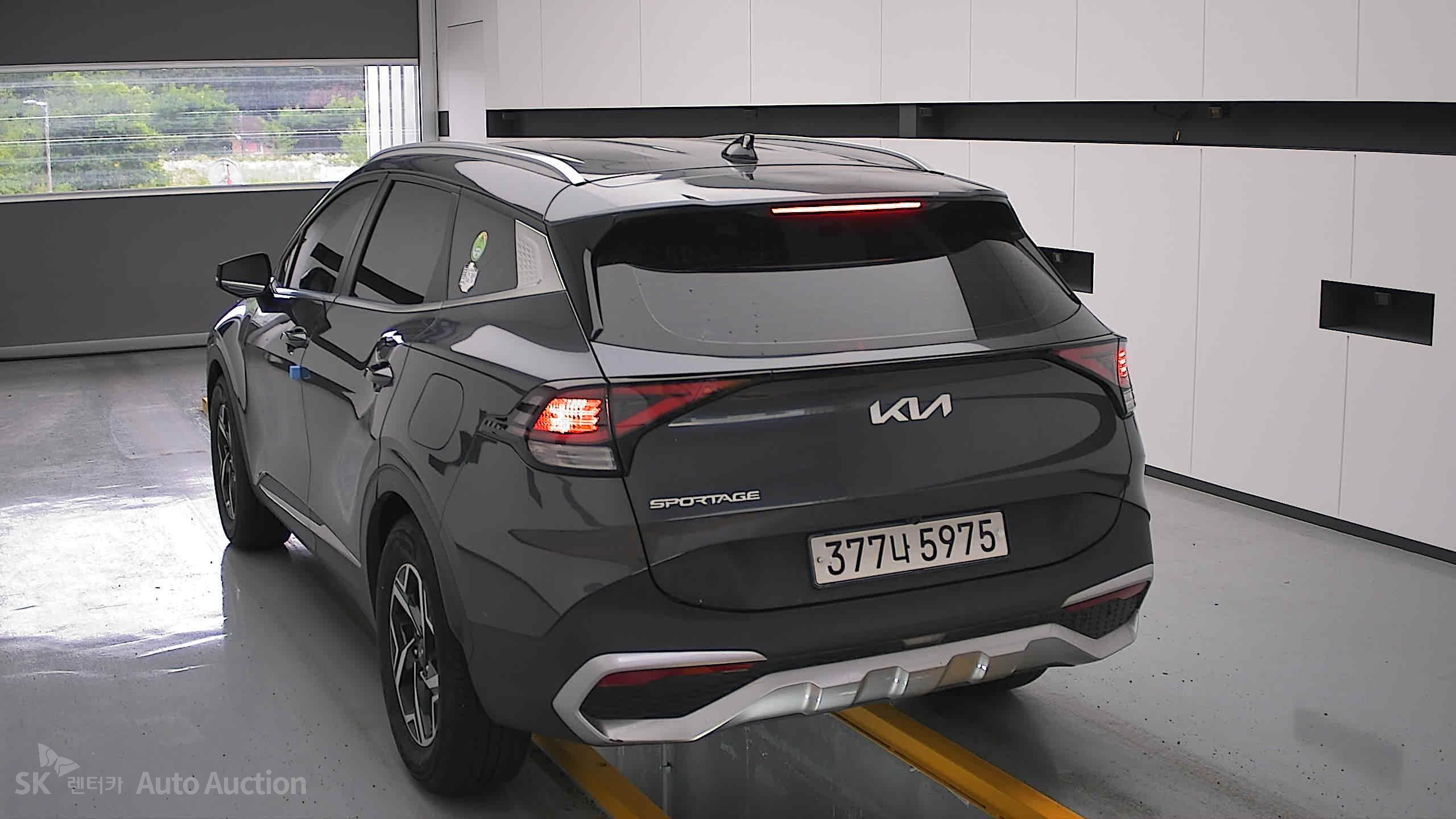 2023 - kia sportage