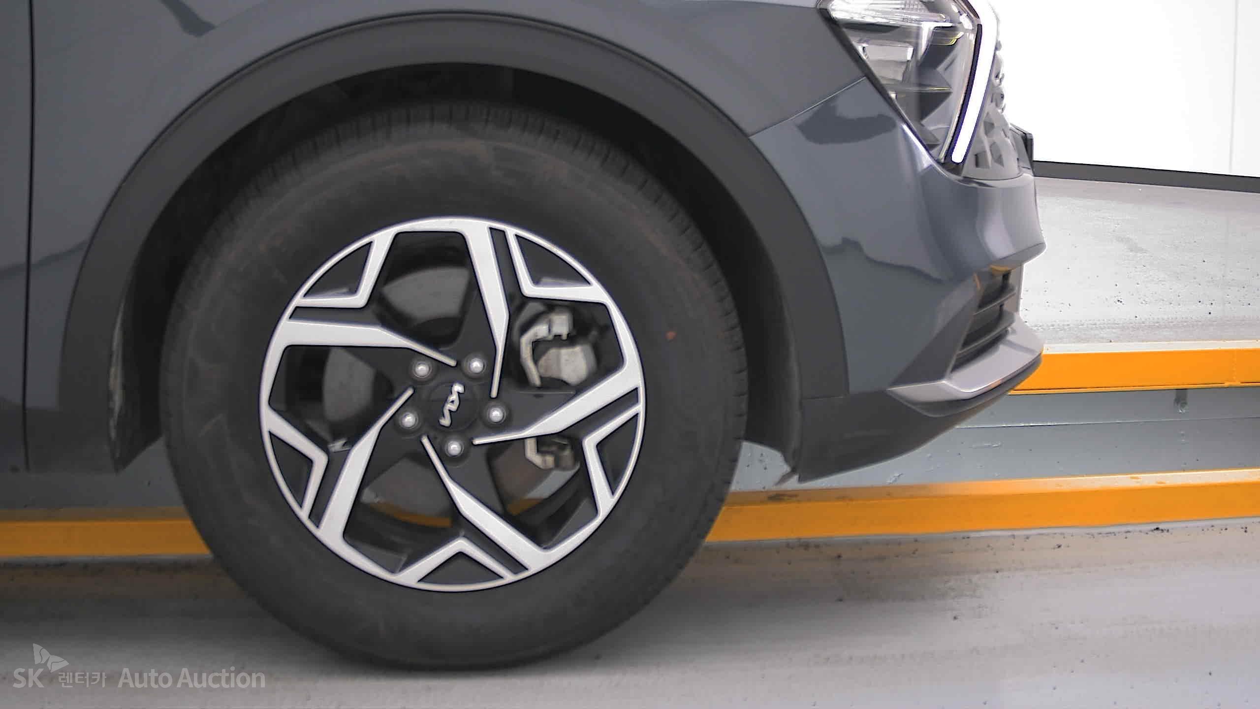 2023 - kia sportage