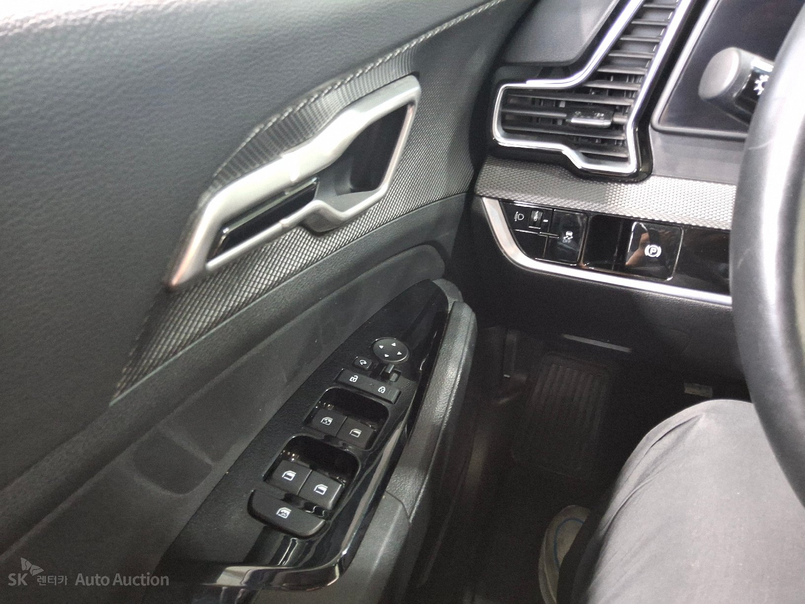 2023 - kia sportage