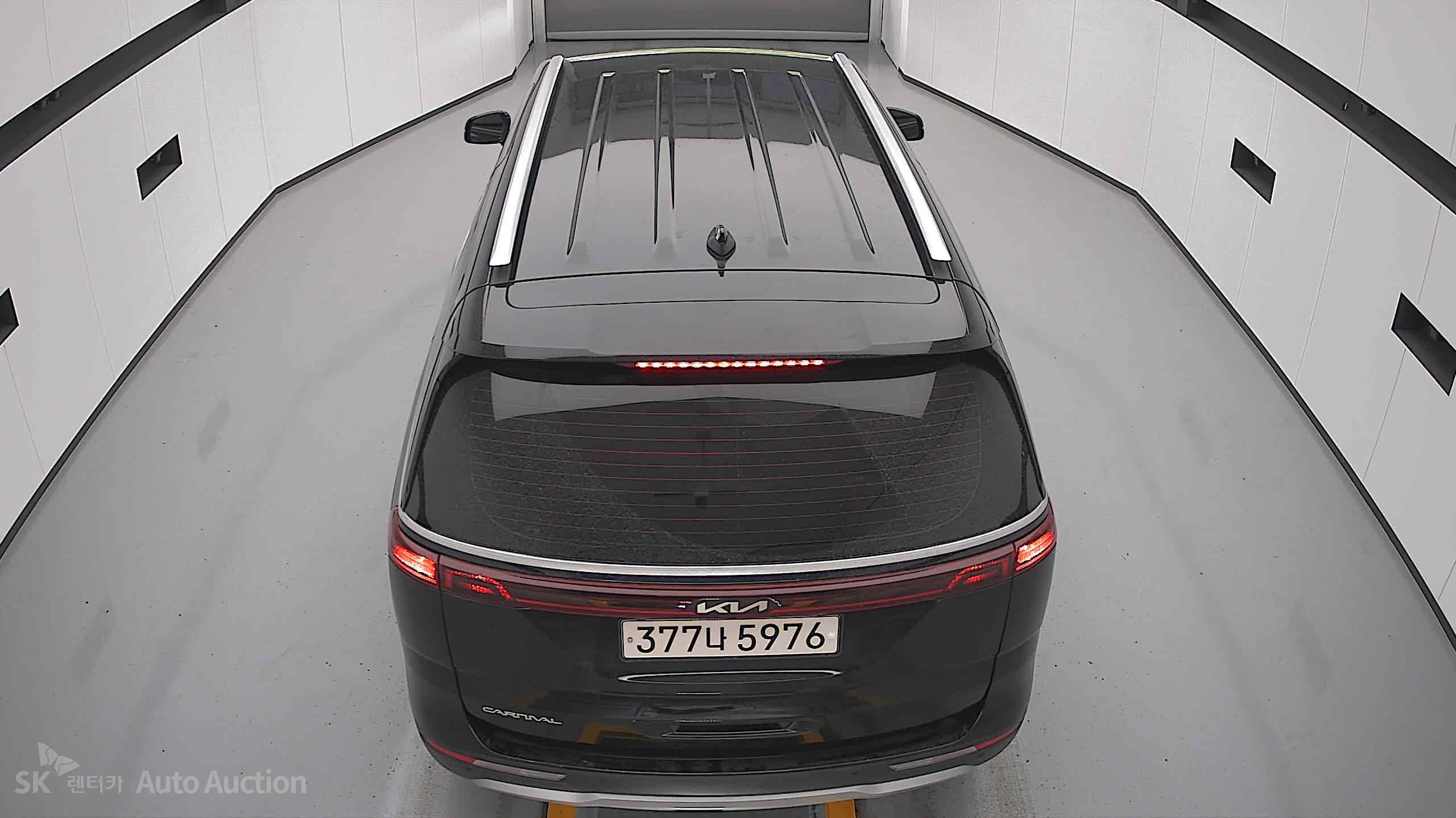 2023 - kia carnival