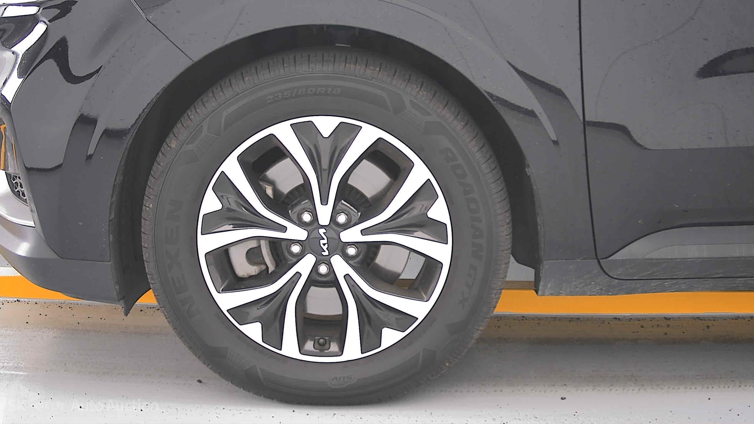 2023 - kia carnival