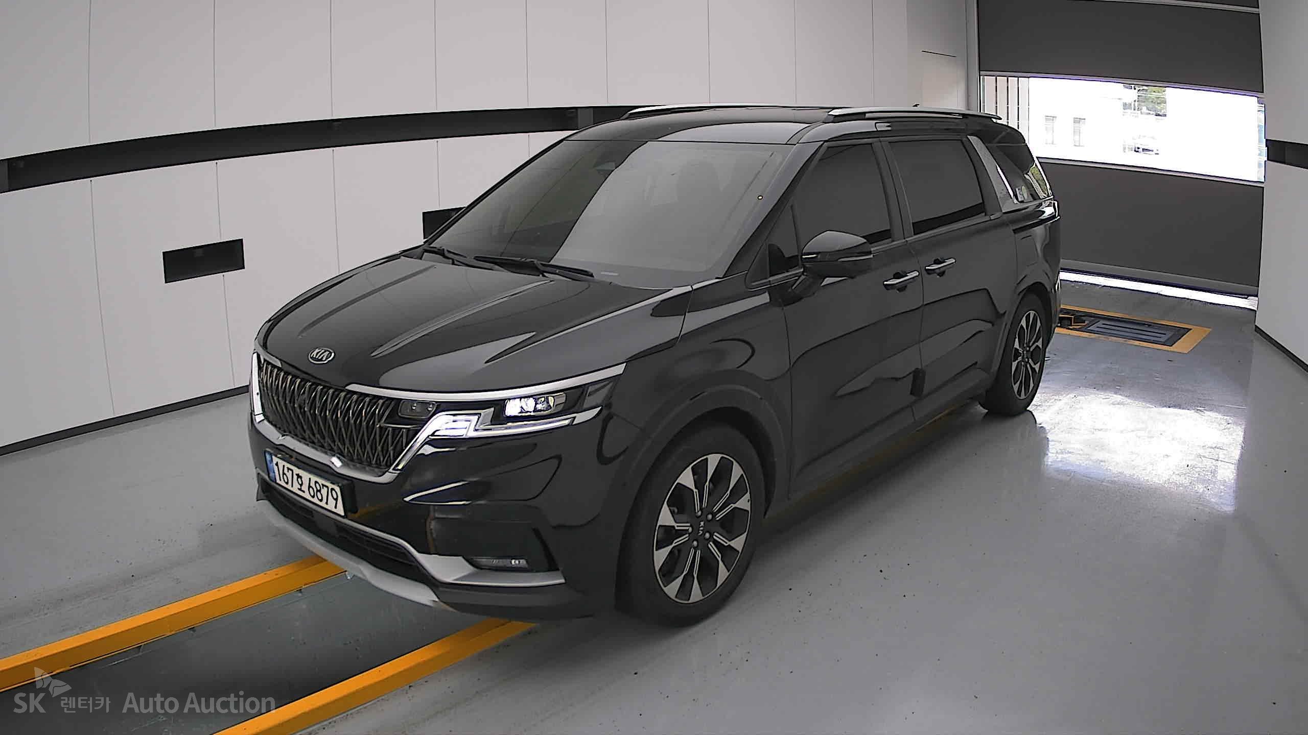2021 - kia carnival