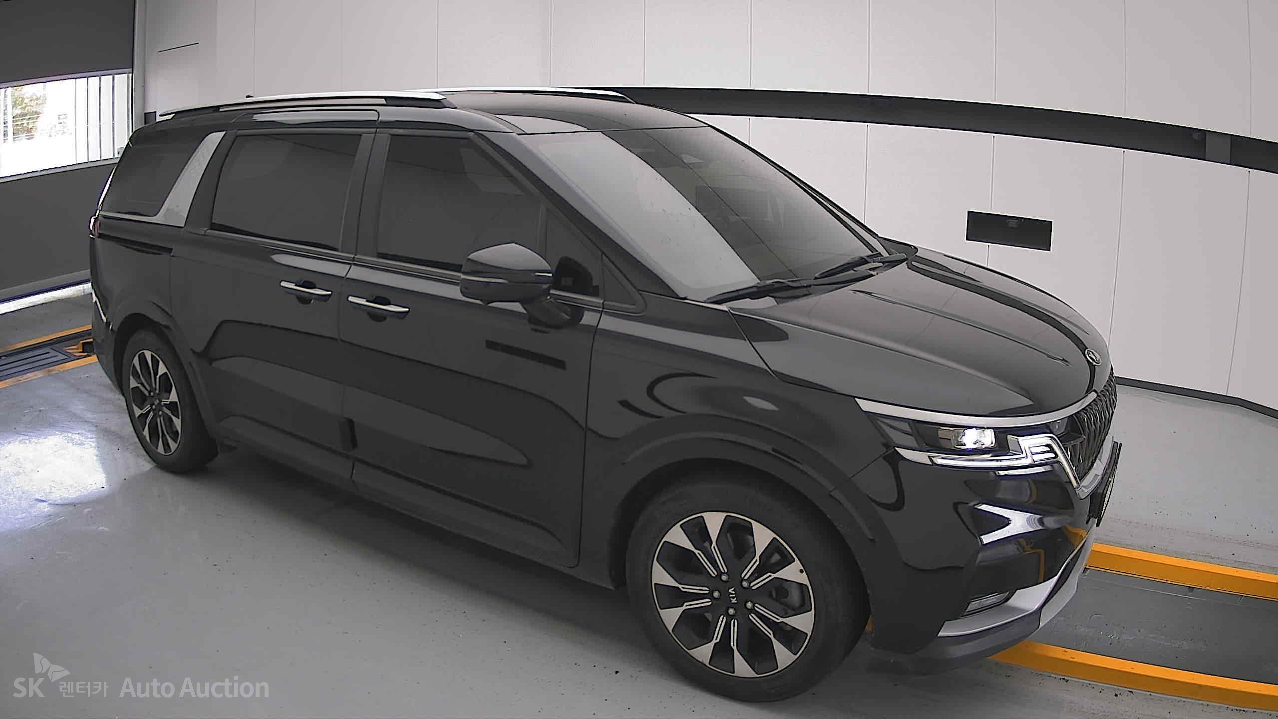 2021 - kia carnival
