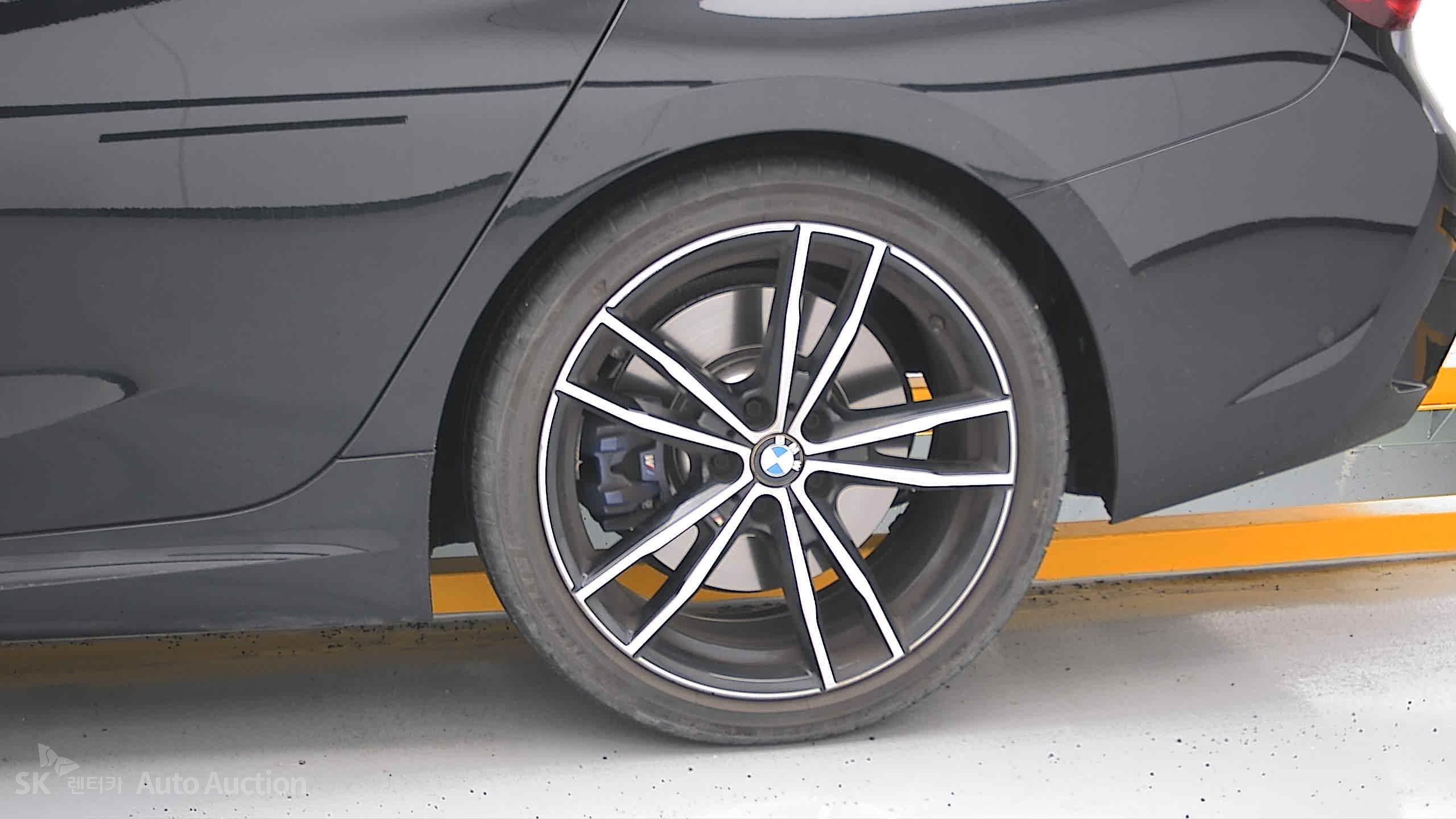 2022 - bmw 3 series