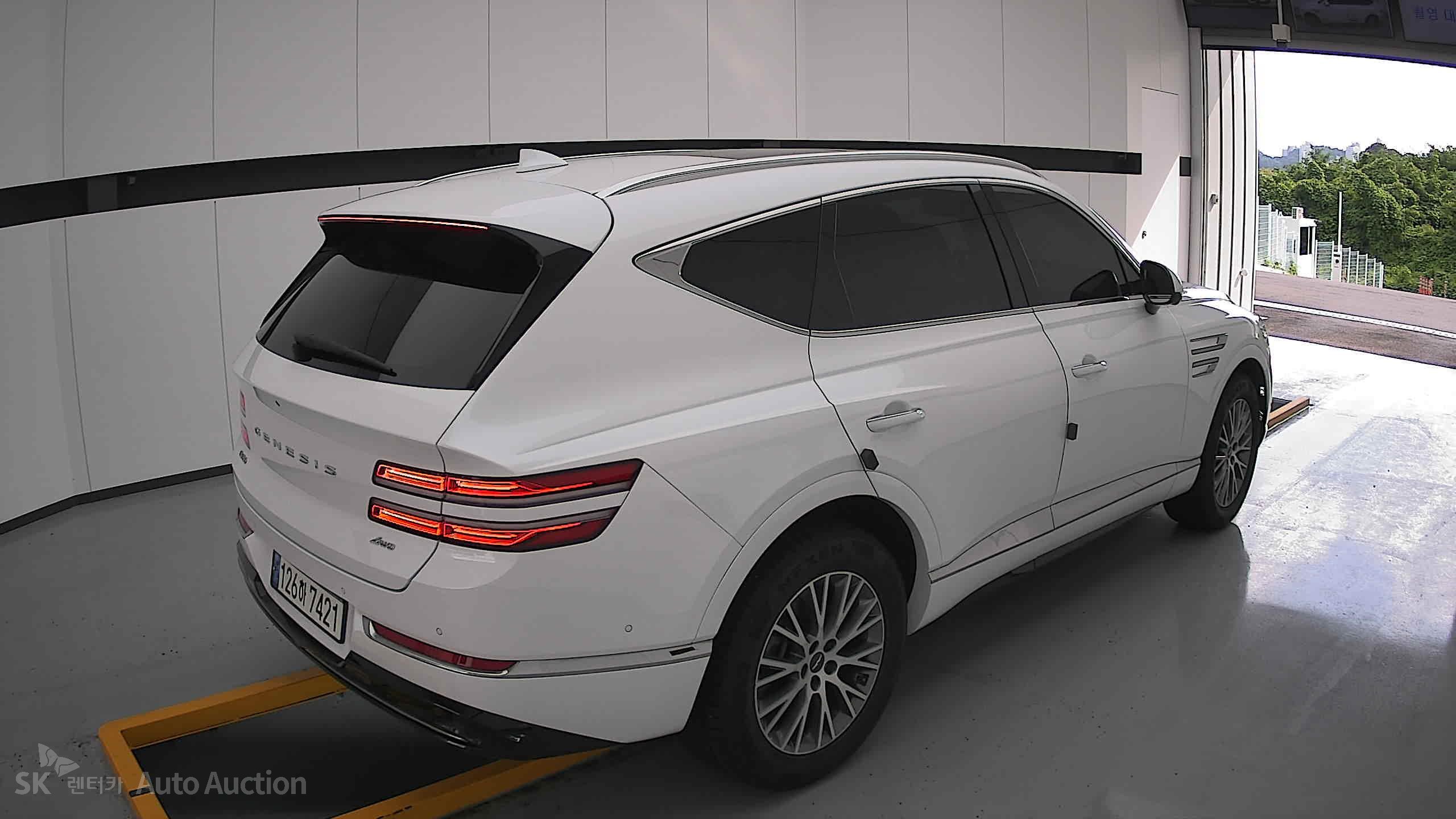 2022 - genesis gv80