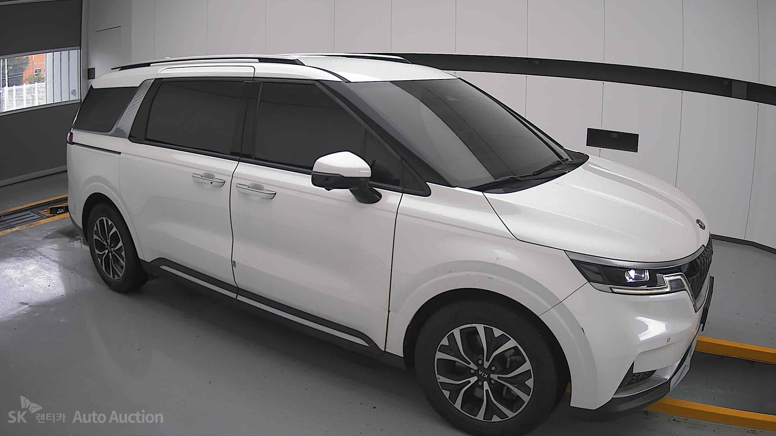 2021 - kia carnival