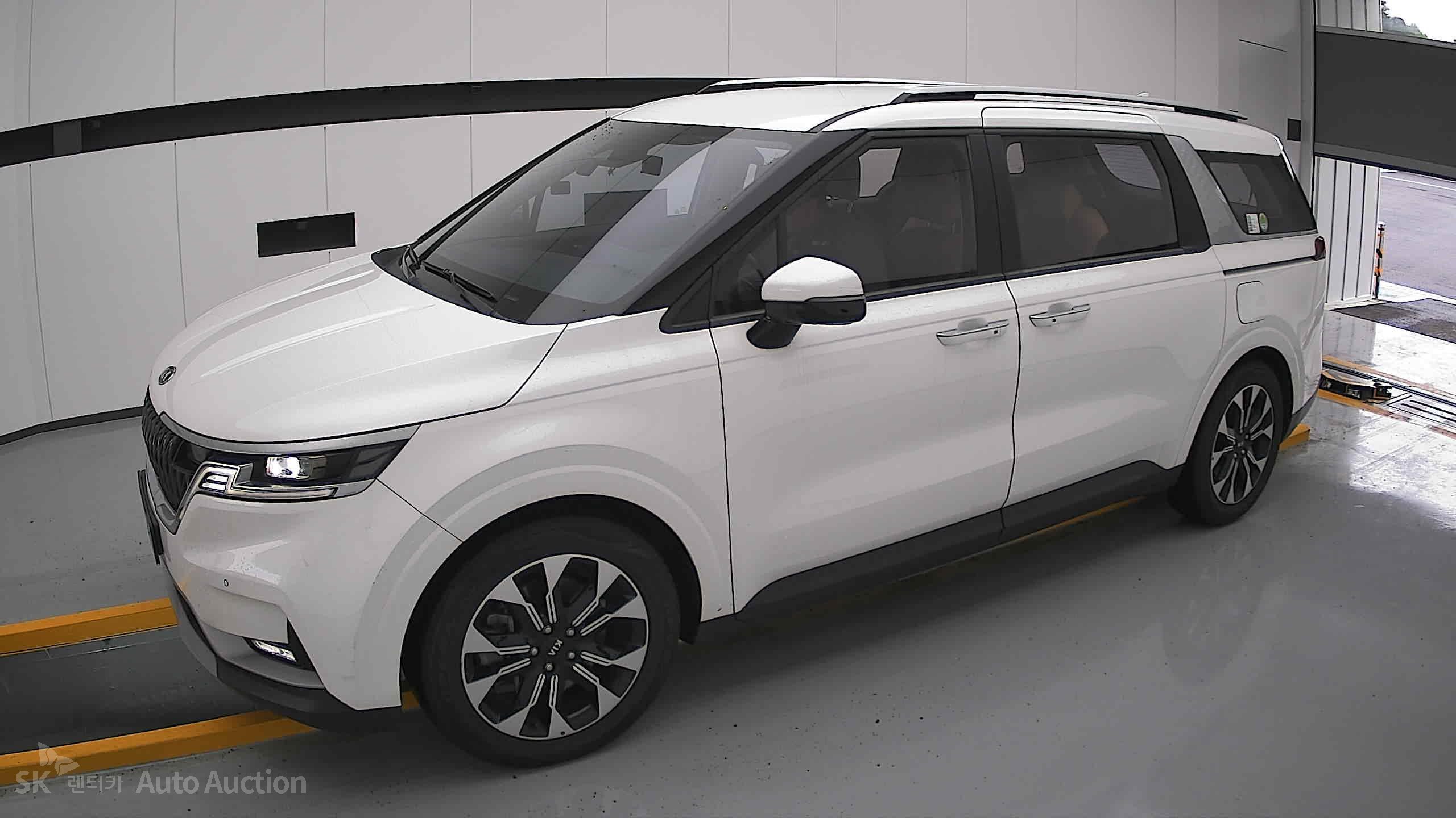 2021 - kia carnival