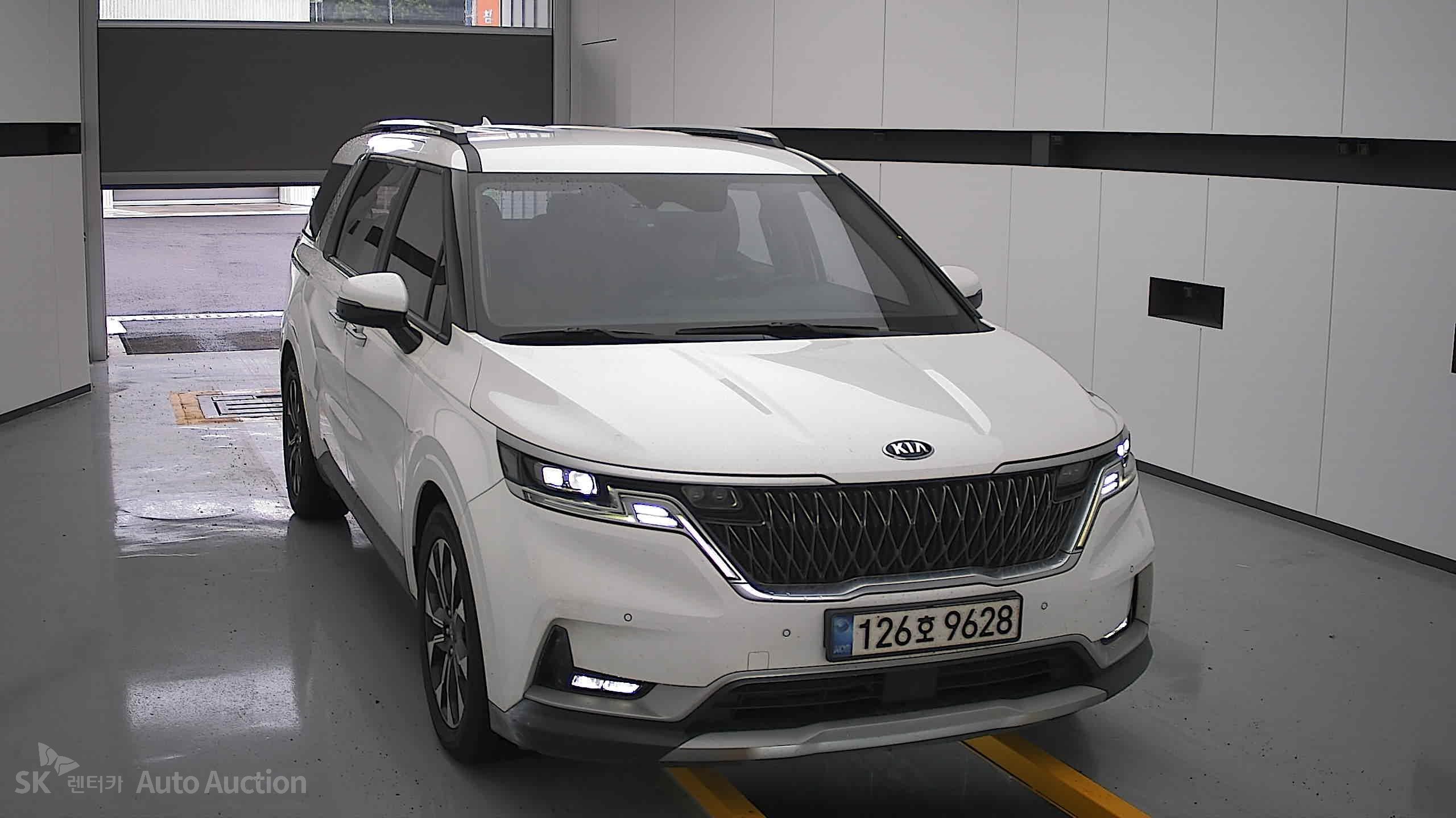 2021 - kia carnival