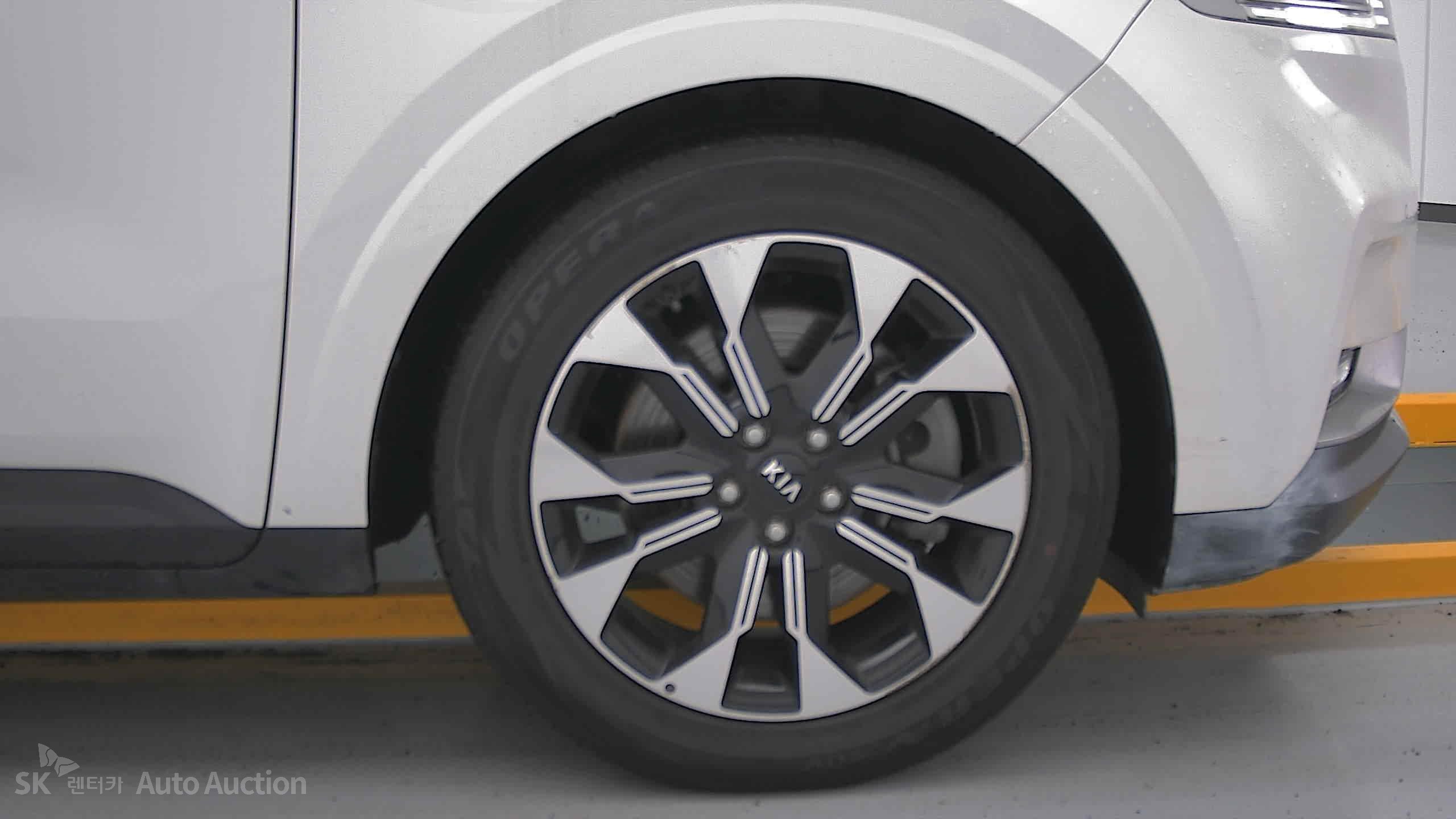2021 - kia carnival