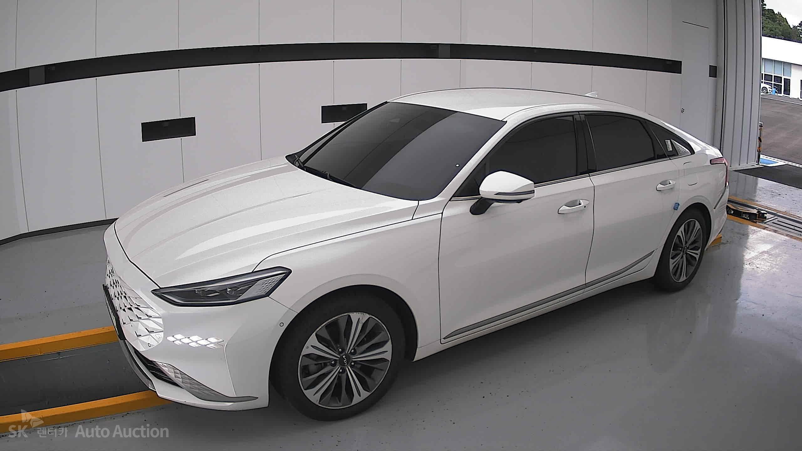 2023 - kia k8