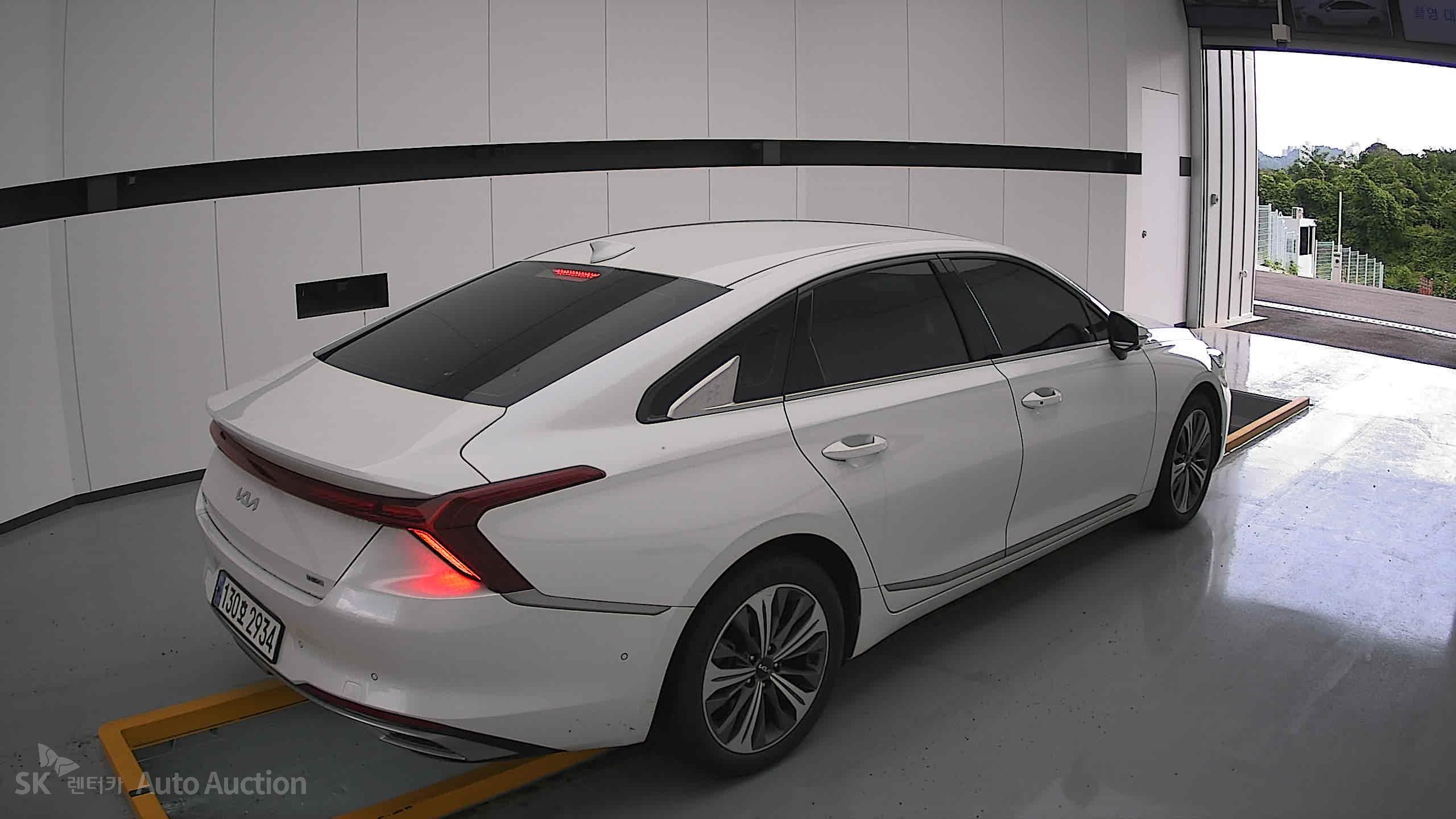 2023 - kia k8