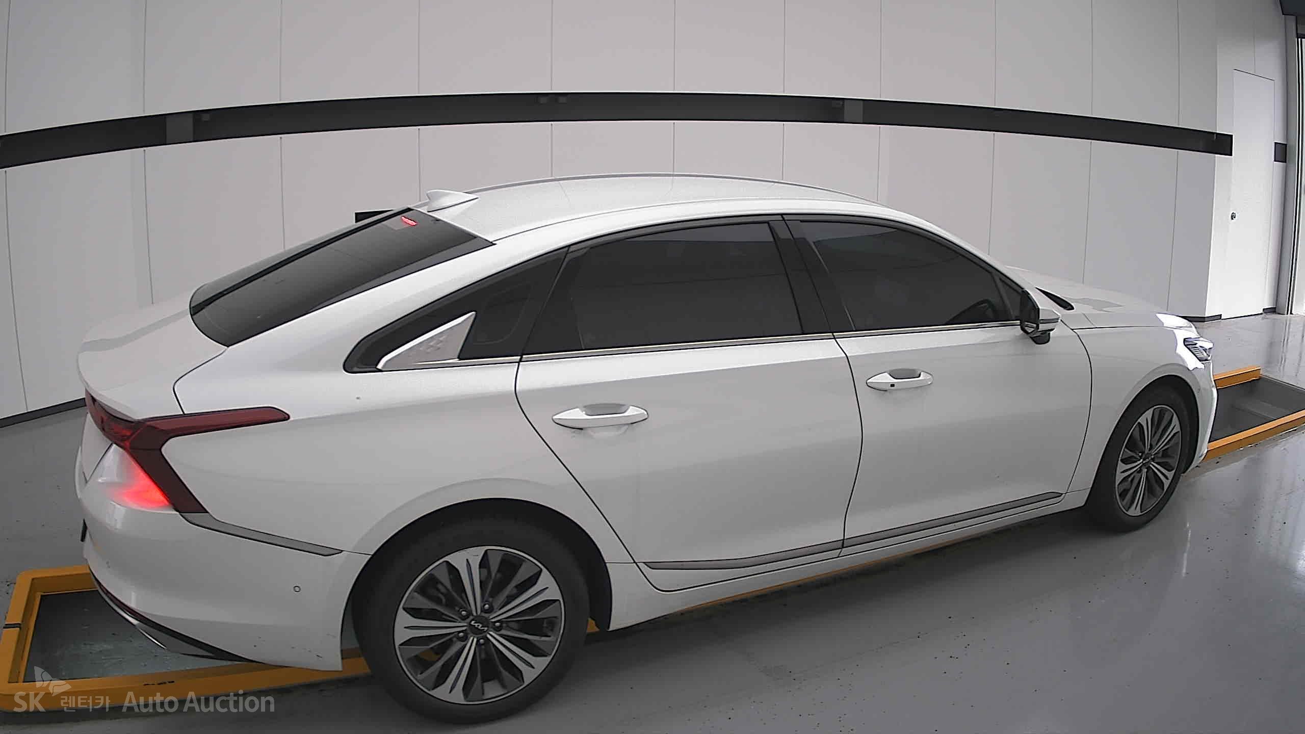 2023 - kia k8