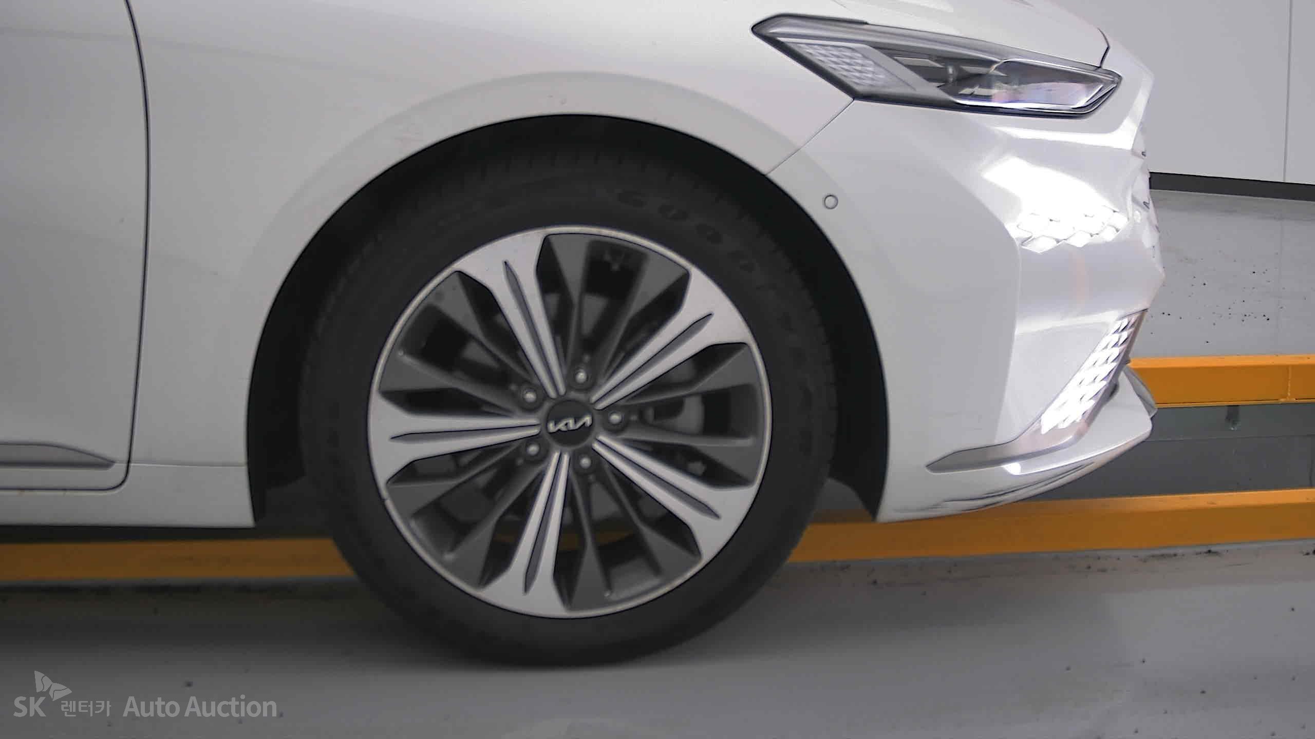 2023 - kia k8