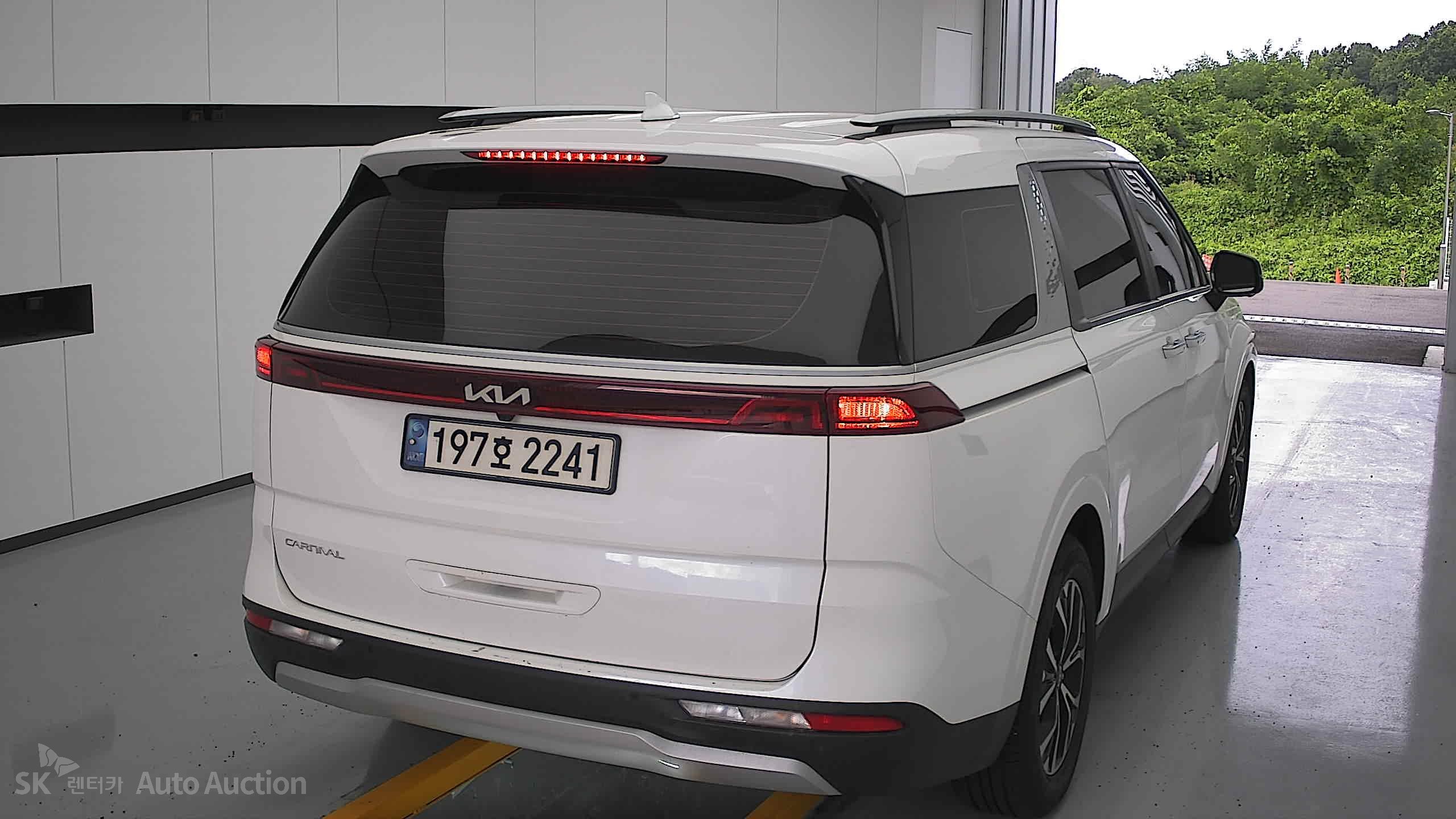 2023 - kia carnival