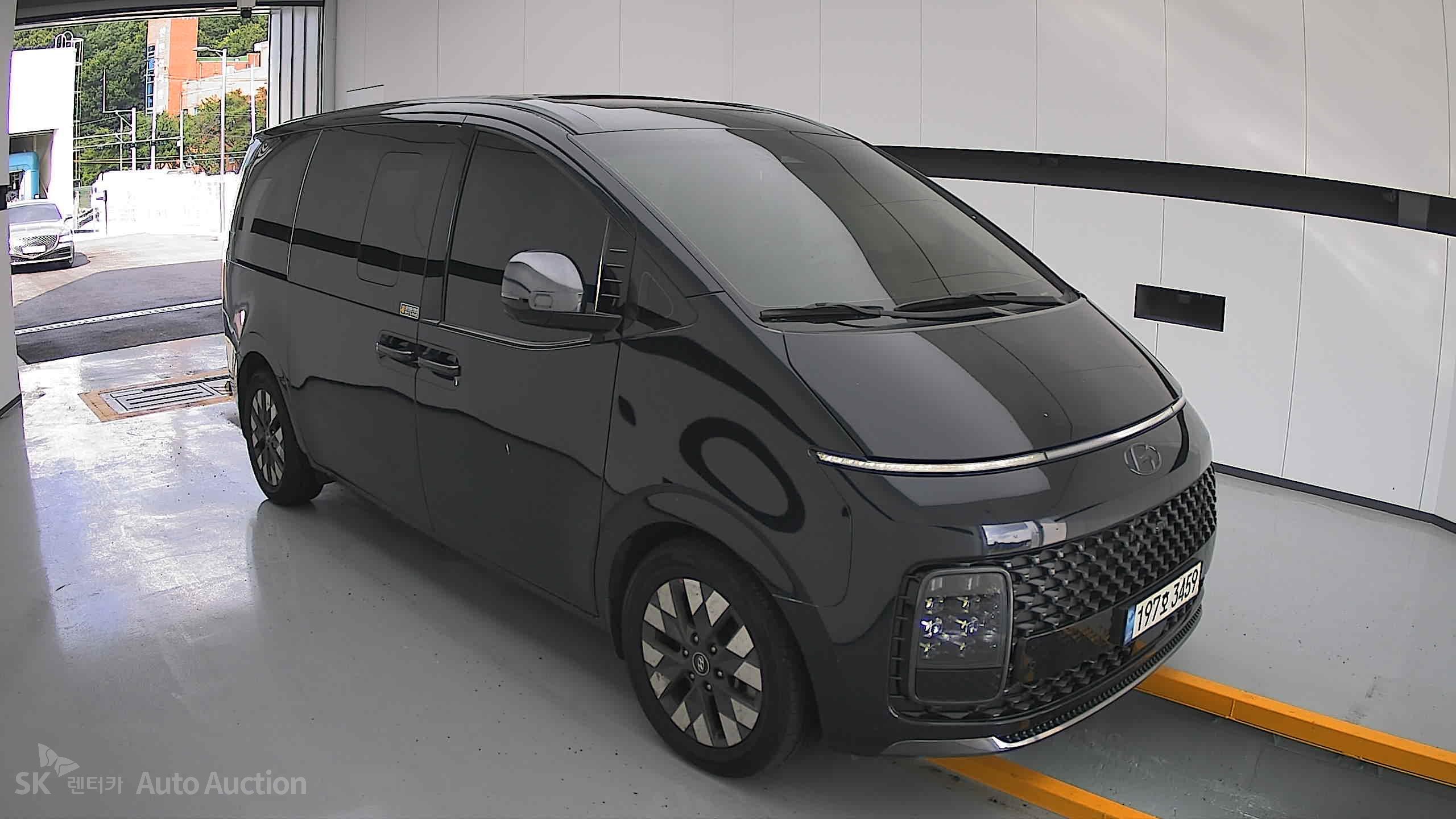 2023 - hyundai staria