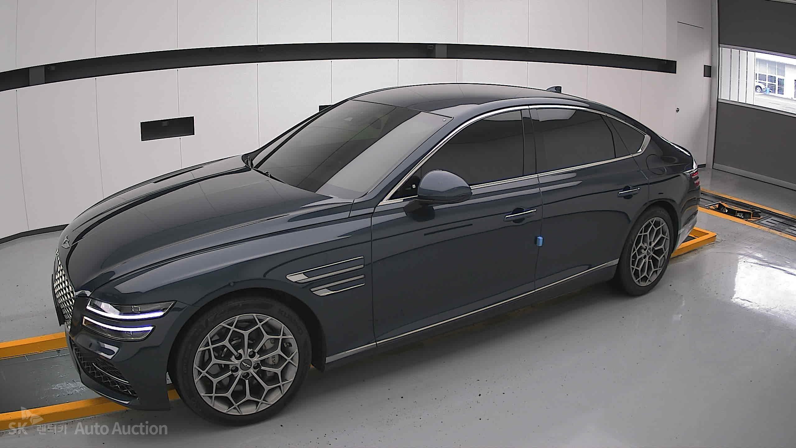 2022 - genesis g80