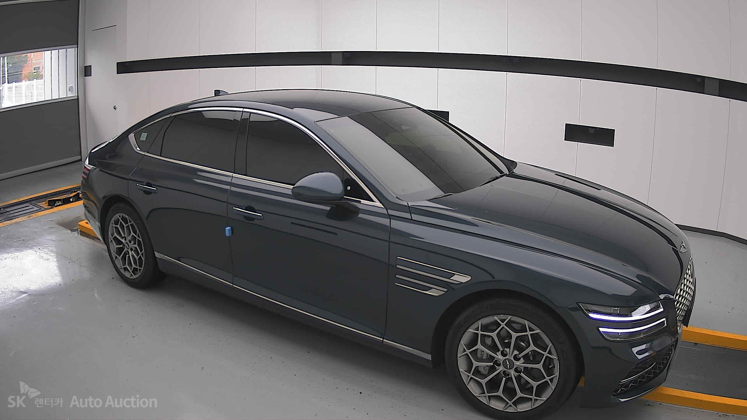 2022 - genesis g80