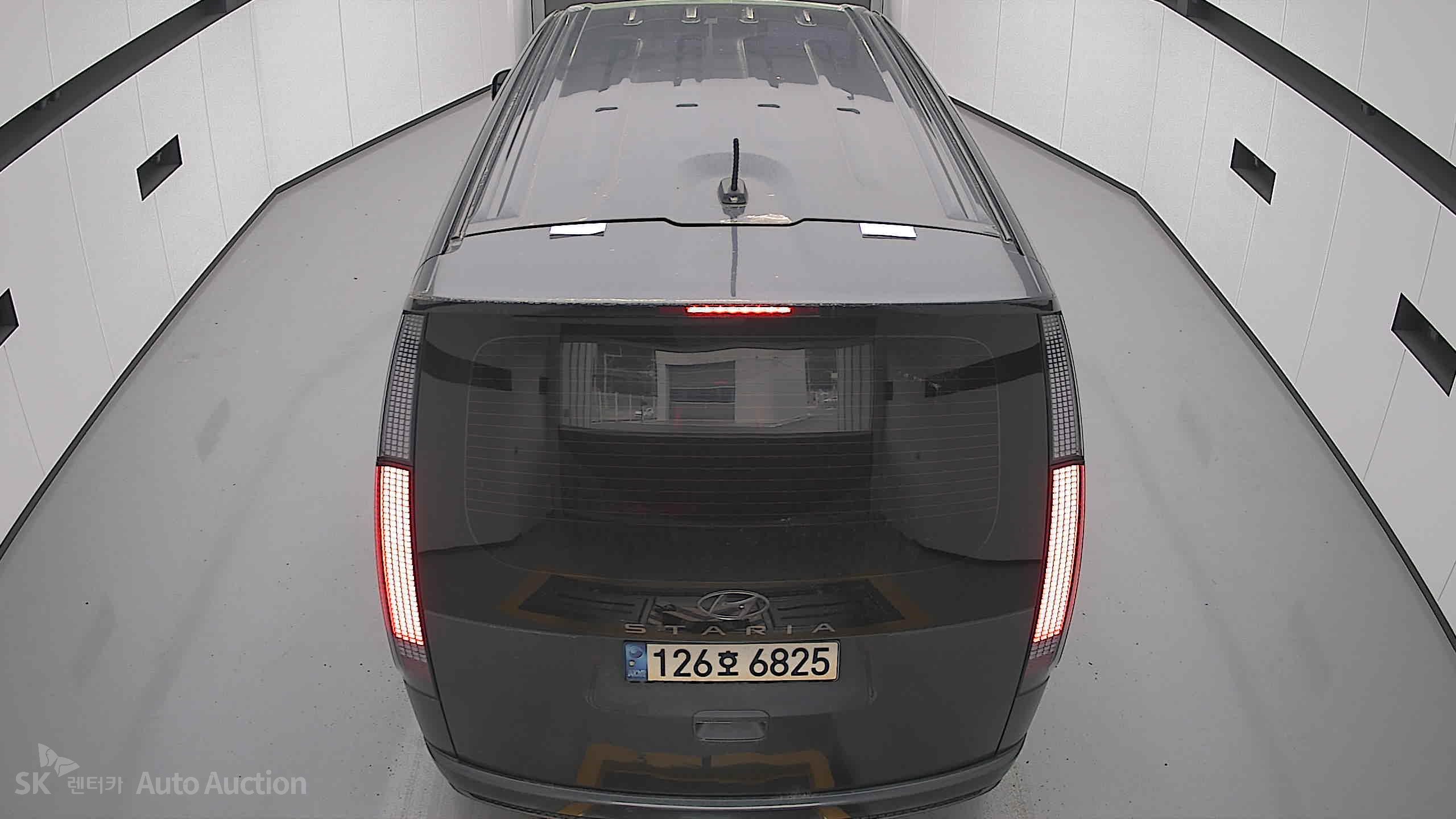 2022 - hyundai staria