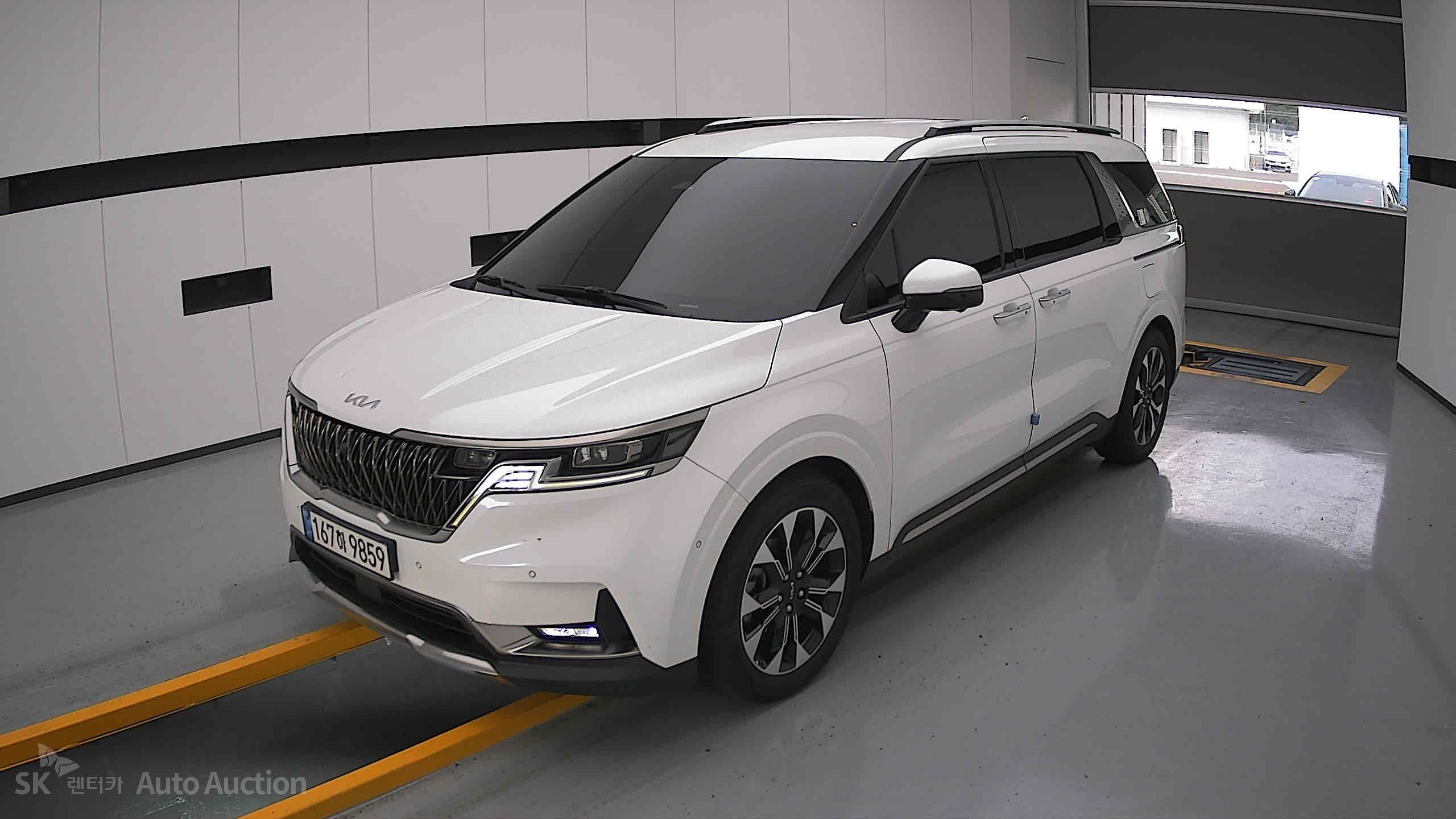 2022 - kia carnival