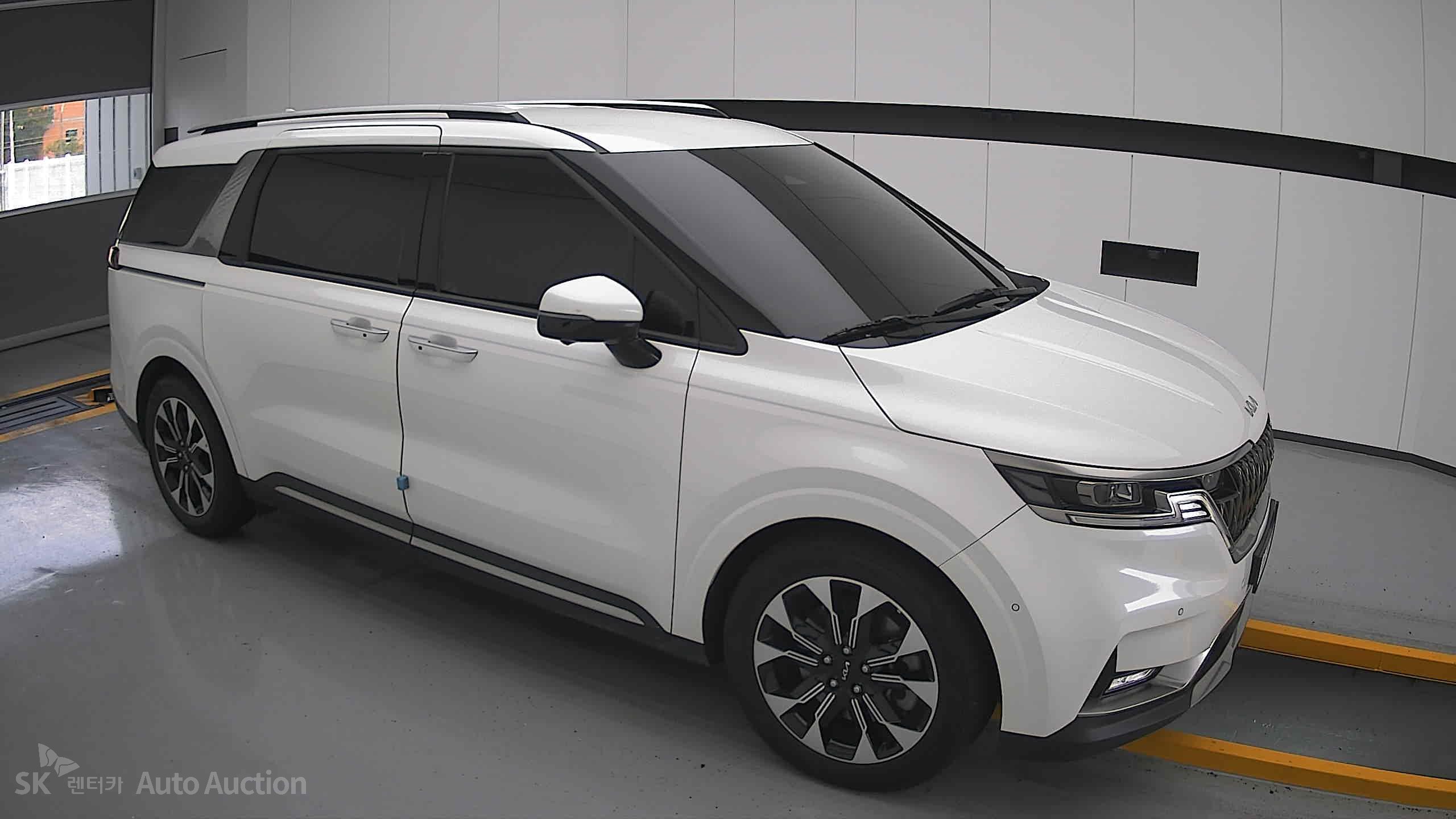 2022 - kia carnival