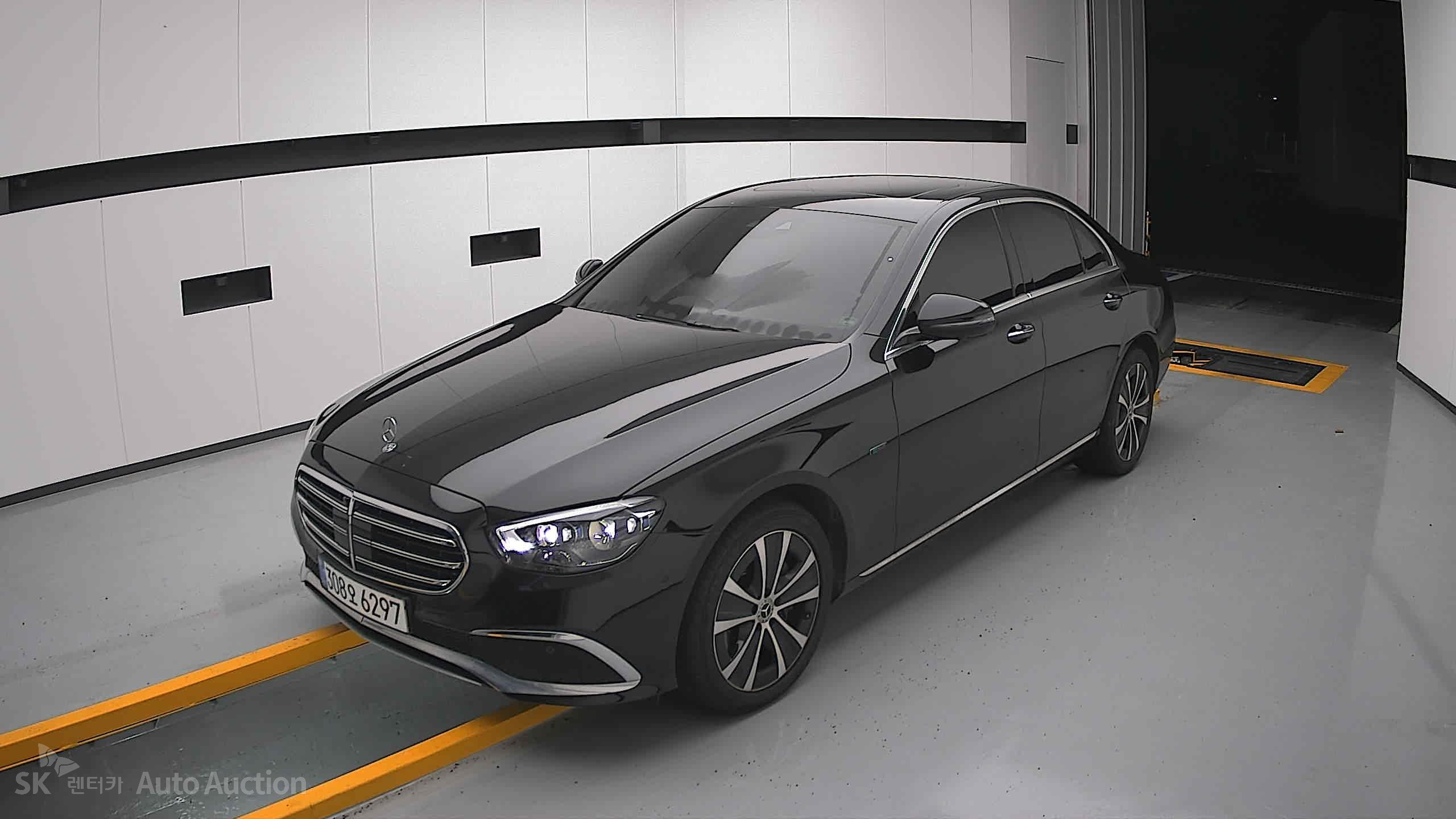 2021 - mercedes-benz e300e