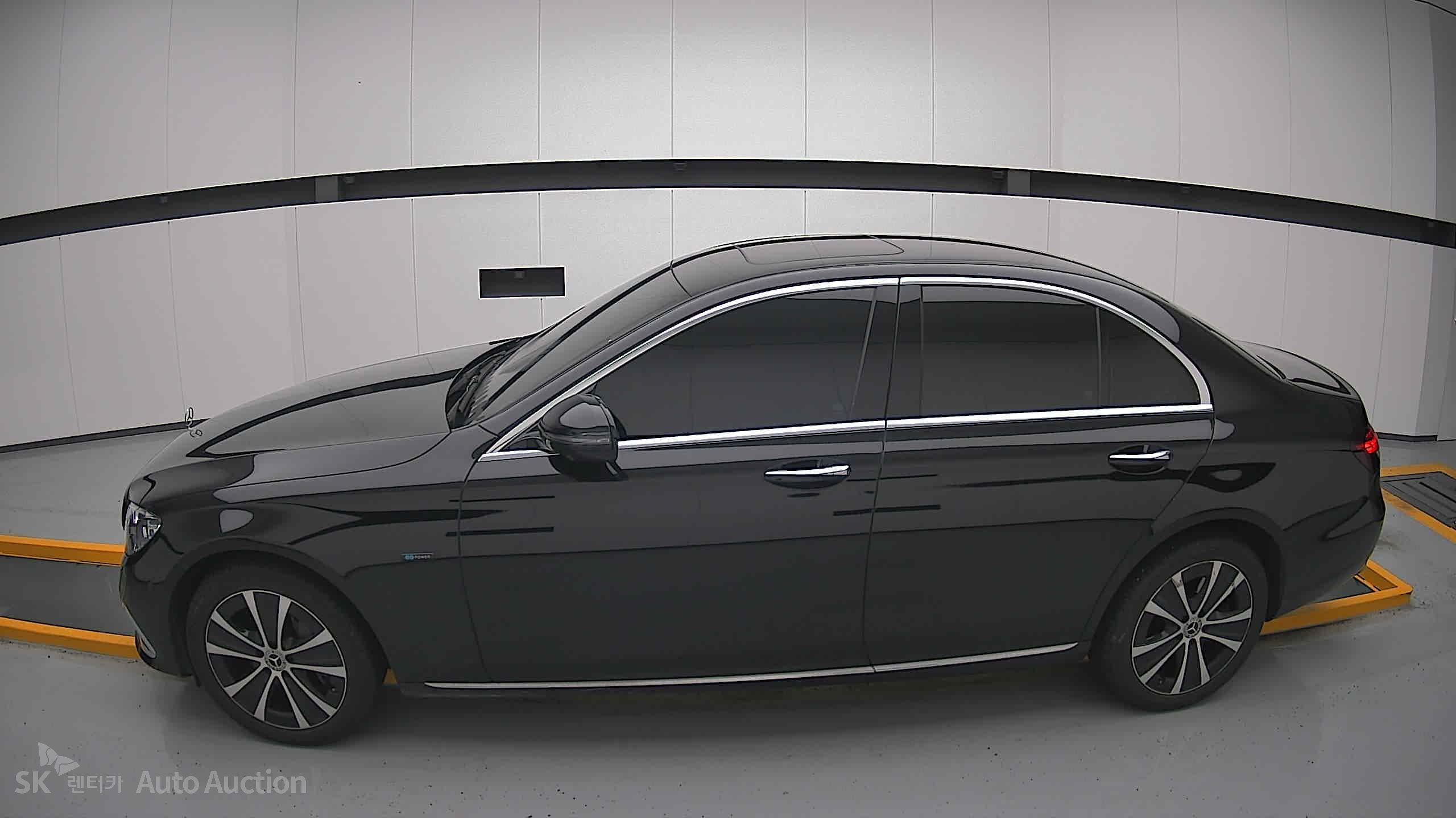 2021 - mercedes-benz e300e