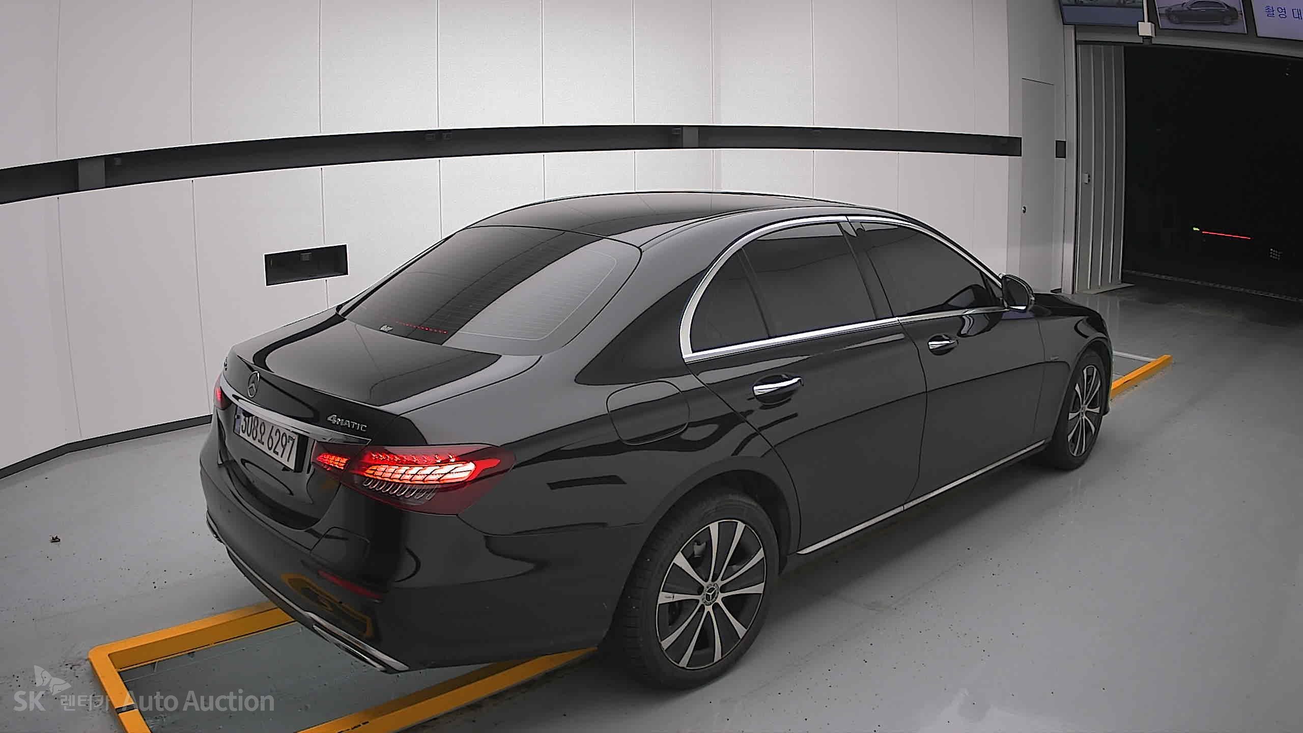2021 - mercedes-benz e300e