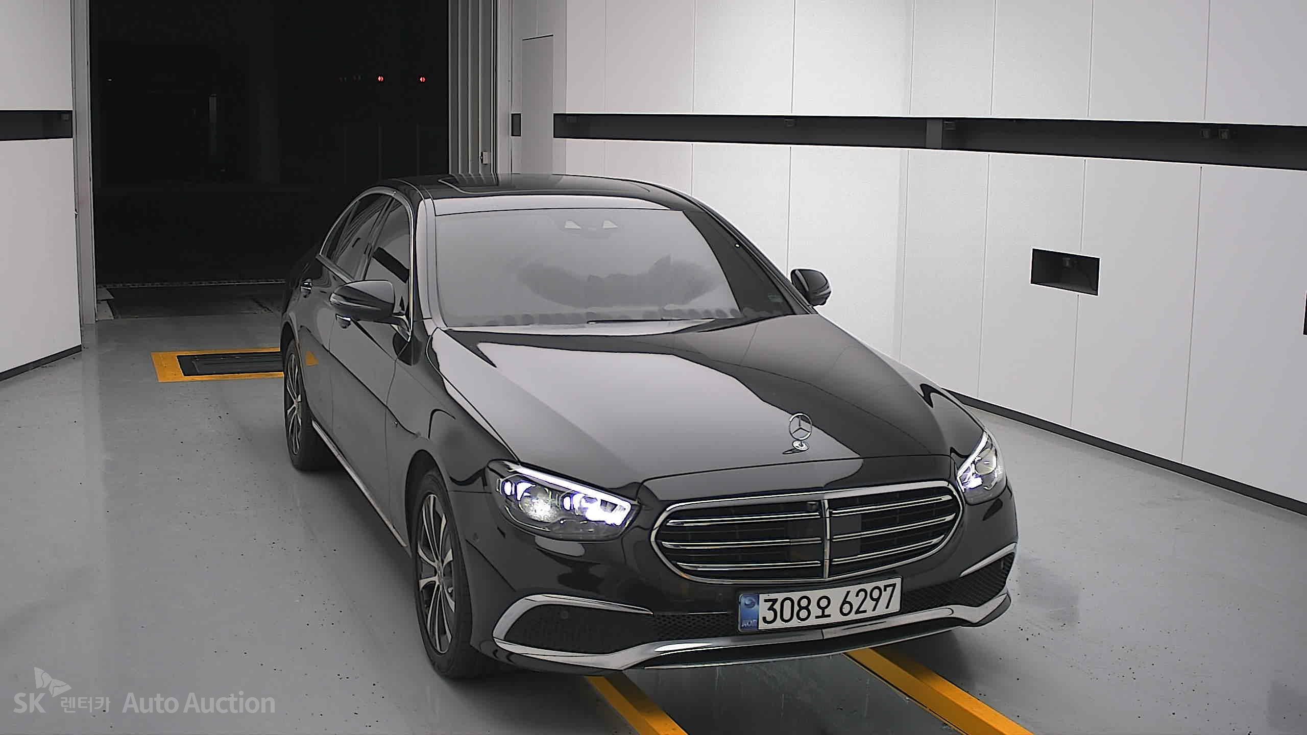 2021 - mercedes-benz e300e