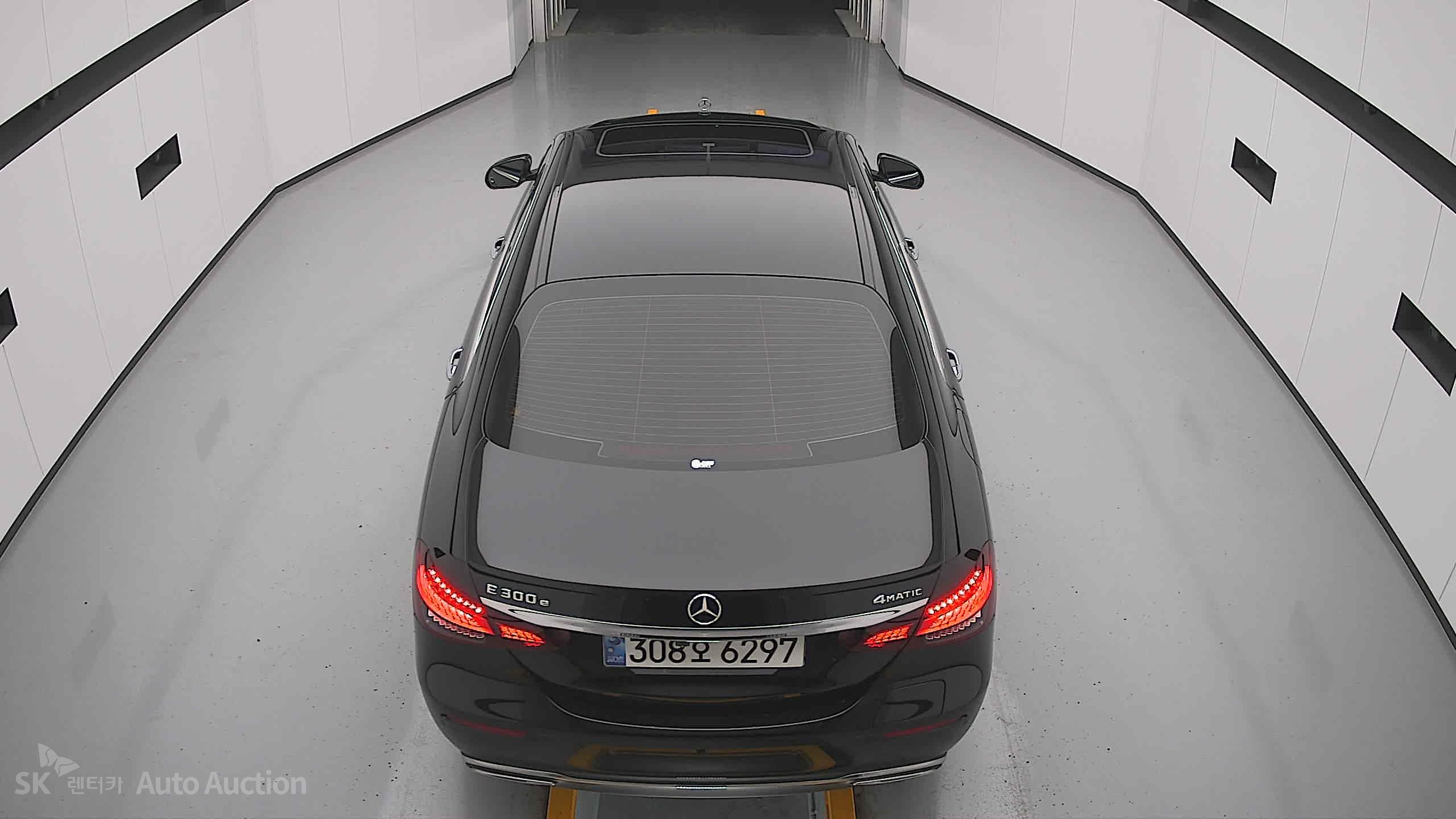 2021 - mercedes-benz e300e