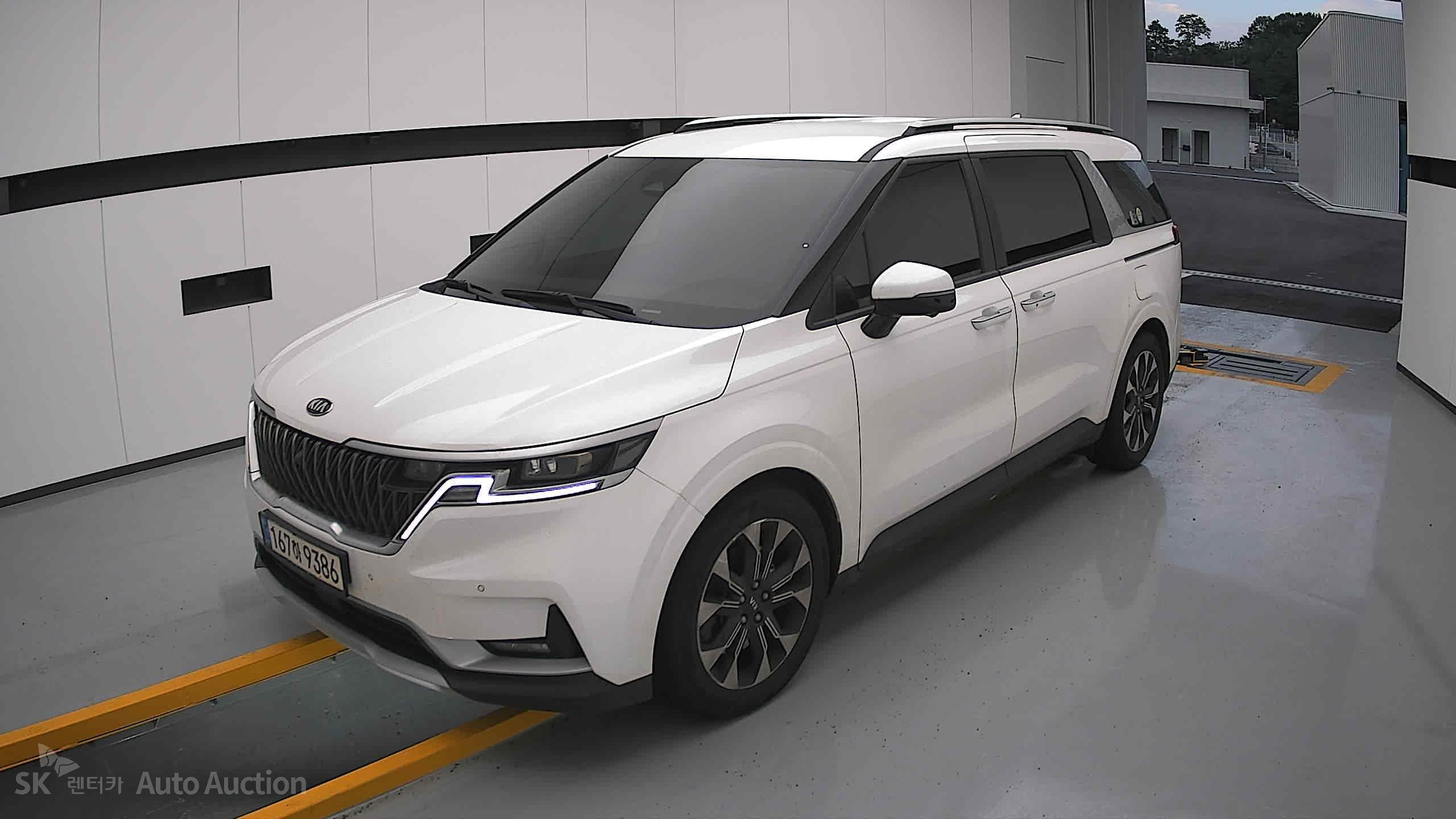 2021 - kia carnival