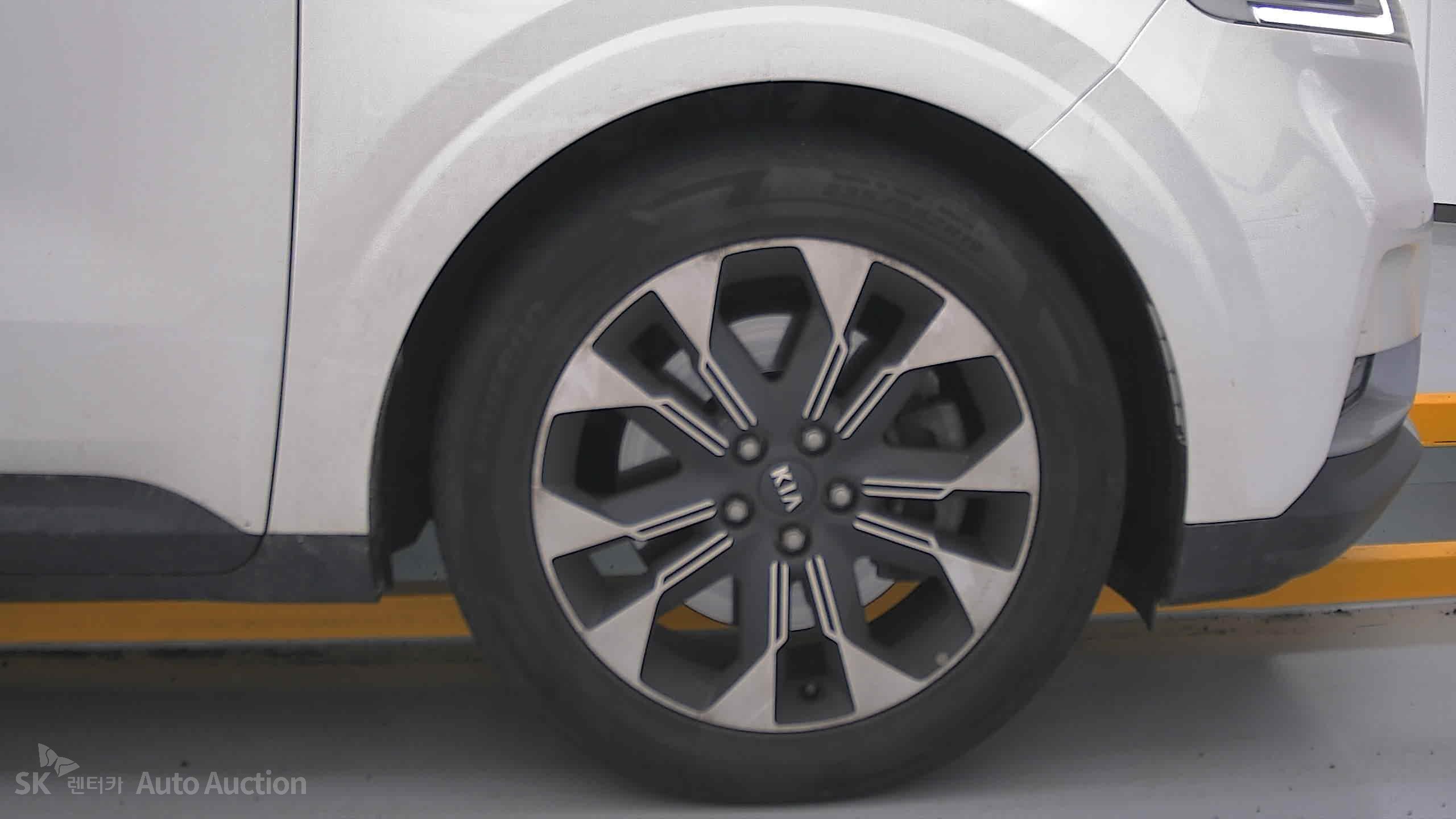 2021 - kia carnival