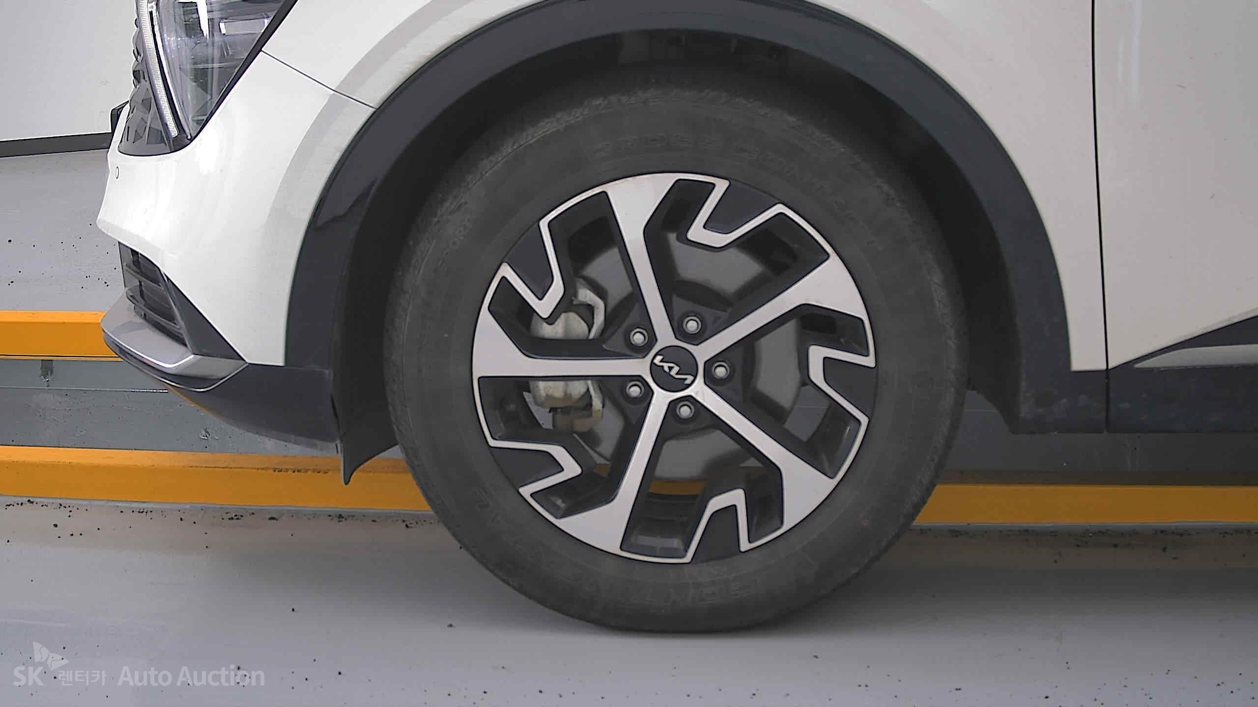 2023 - kia sportage