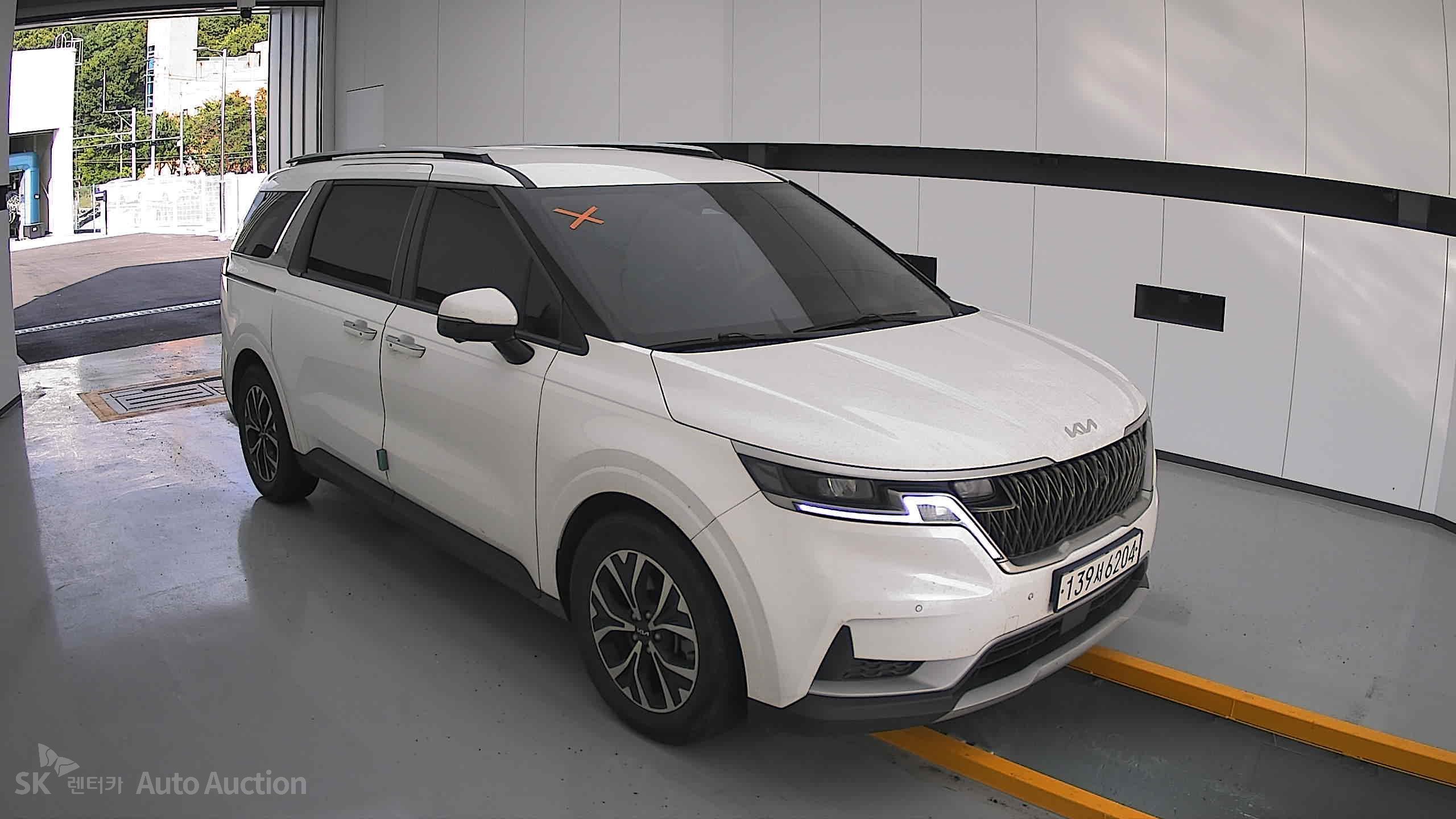 2023 - kia carnival