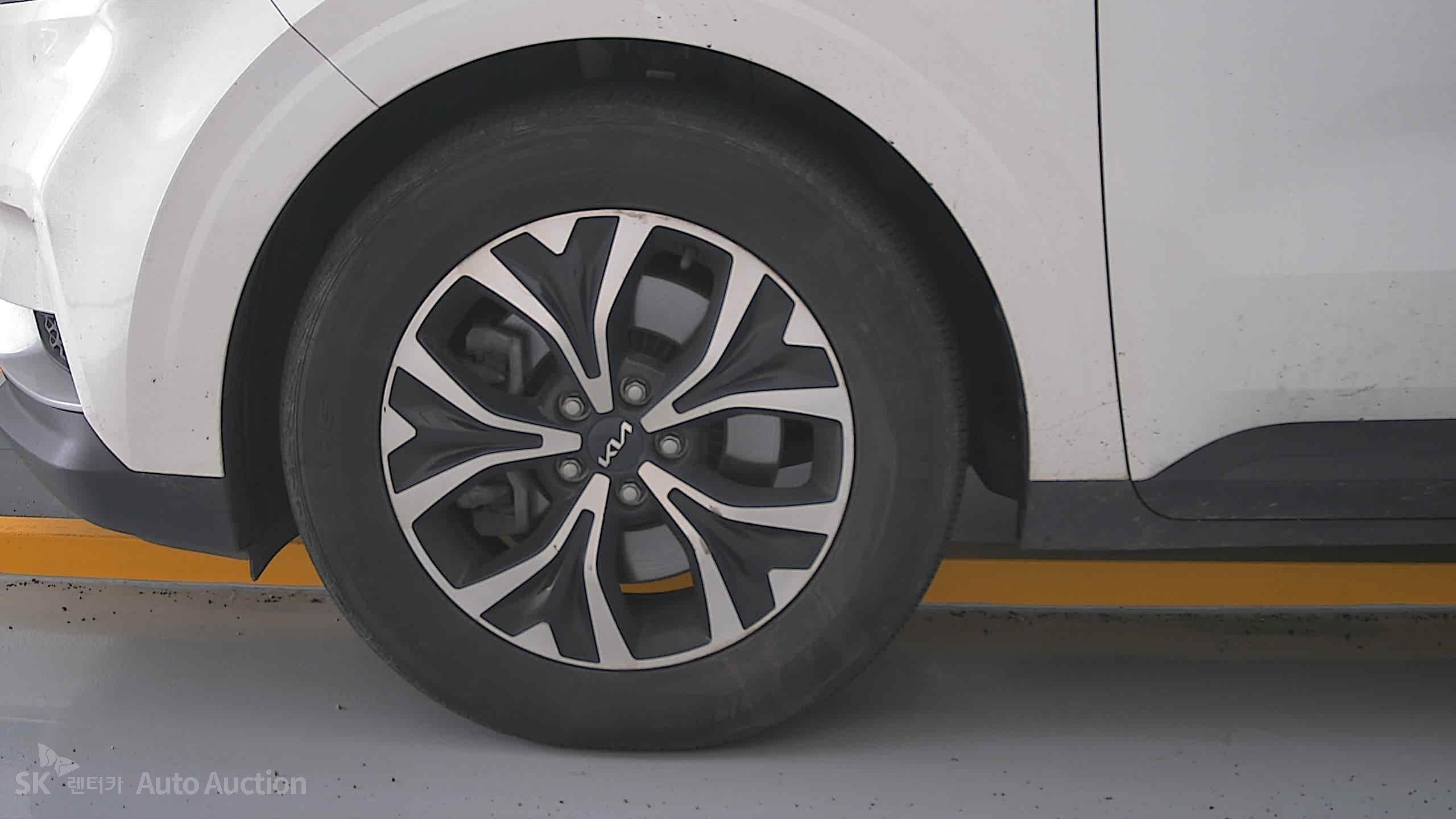 2023 - kia carnival