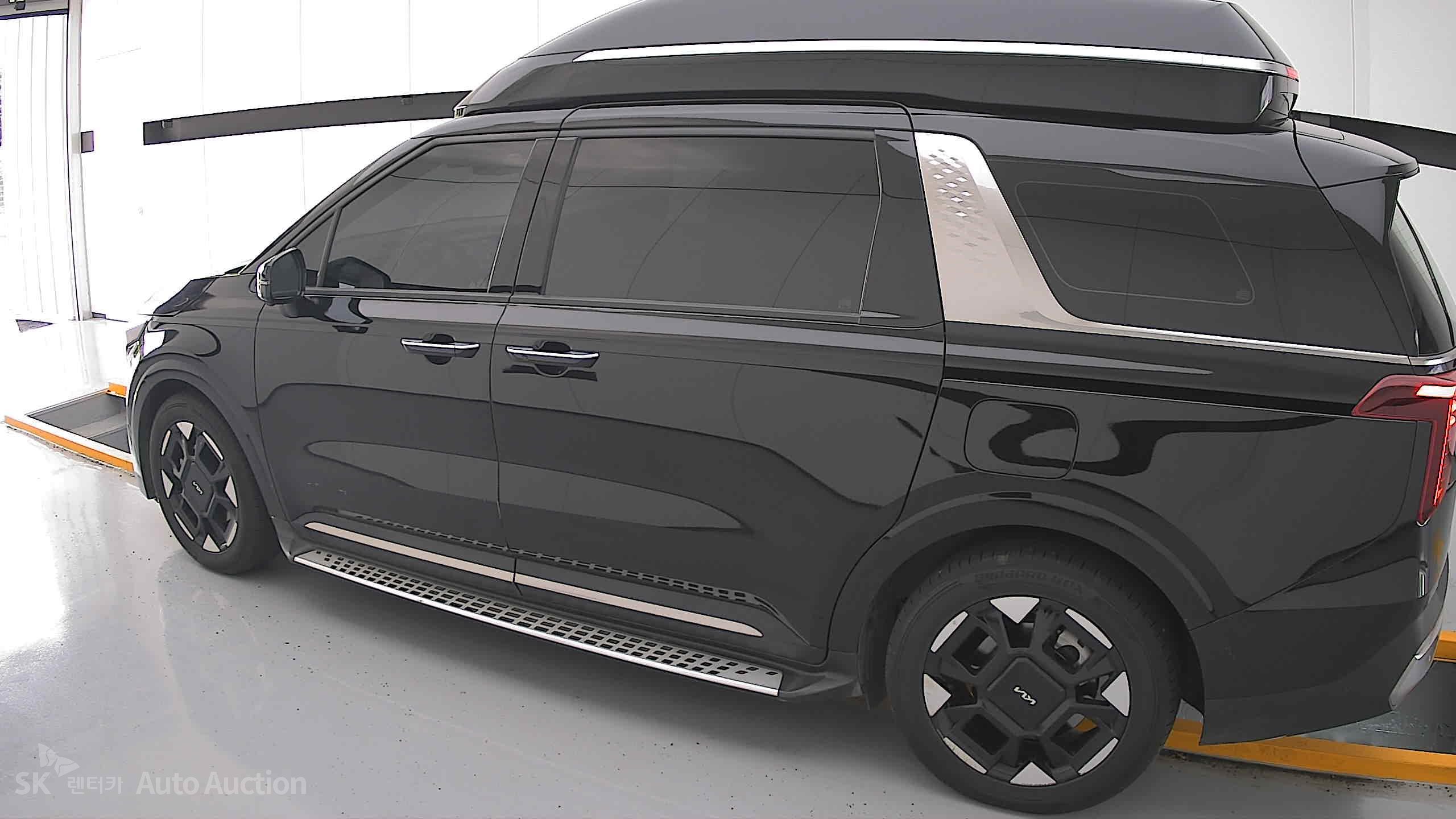 2025 - kia carnival