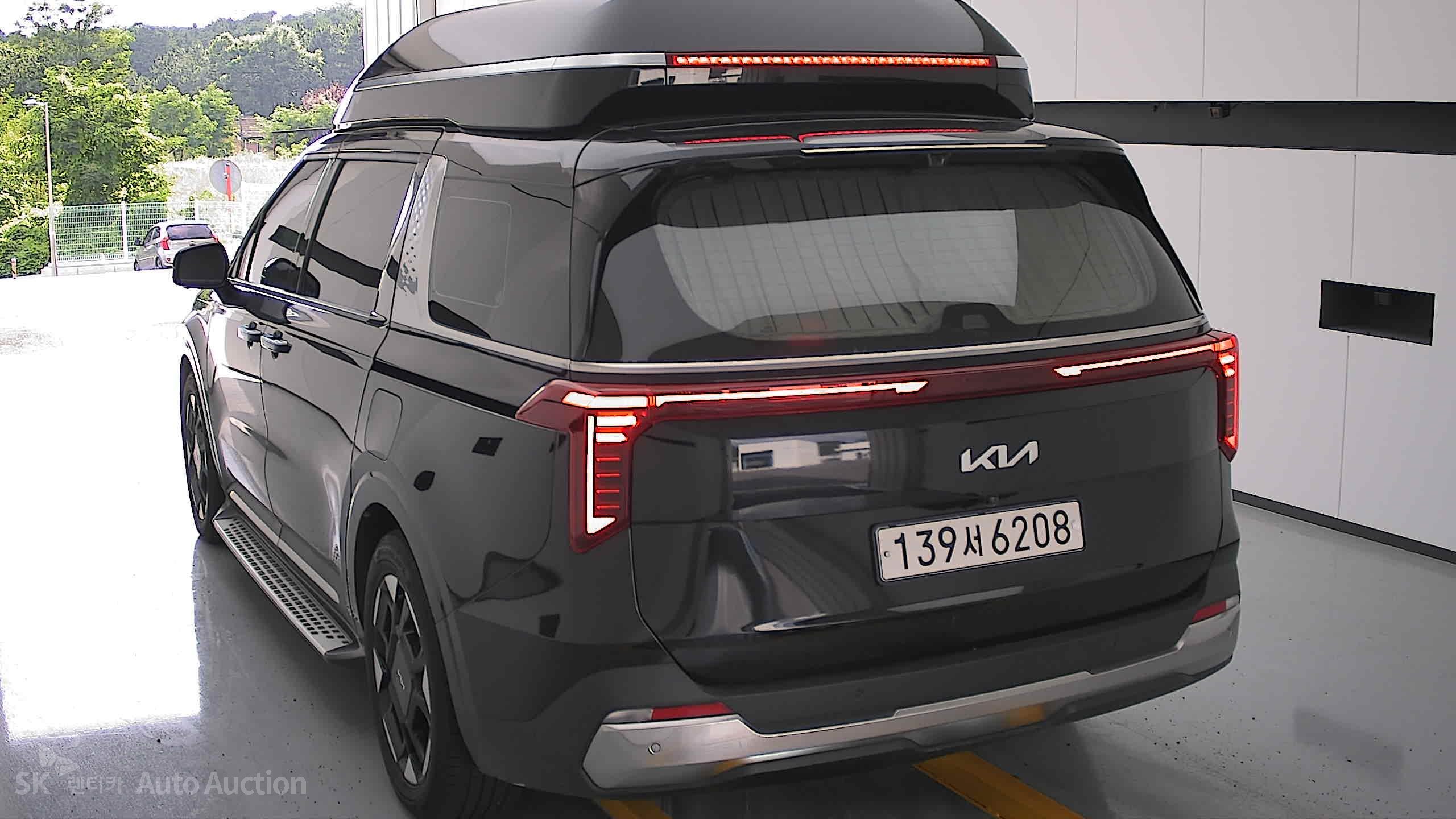 2025 - kia carnival