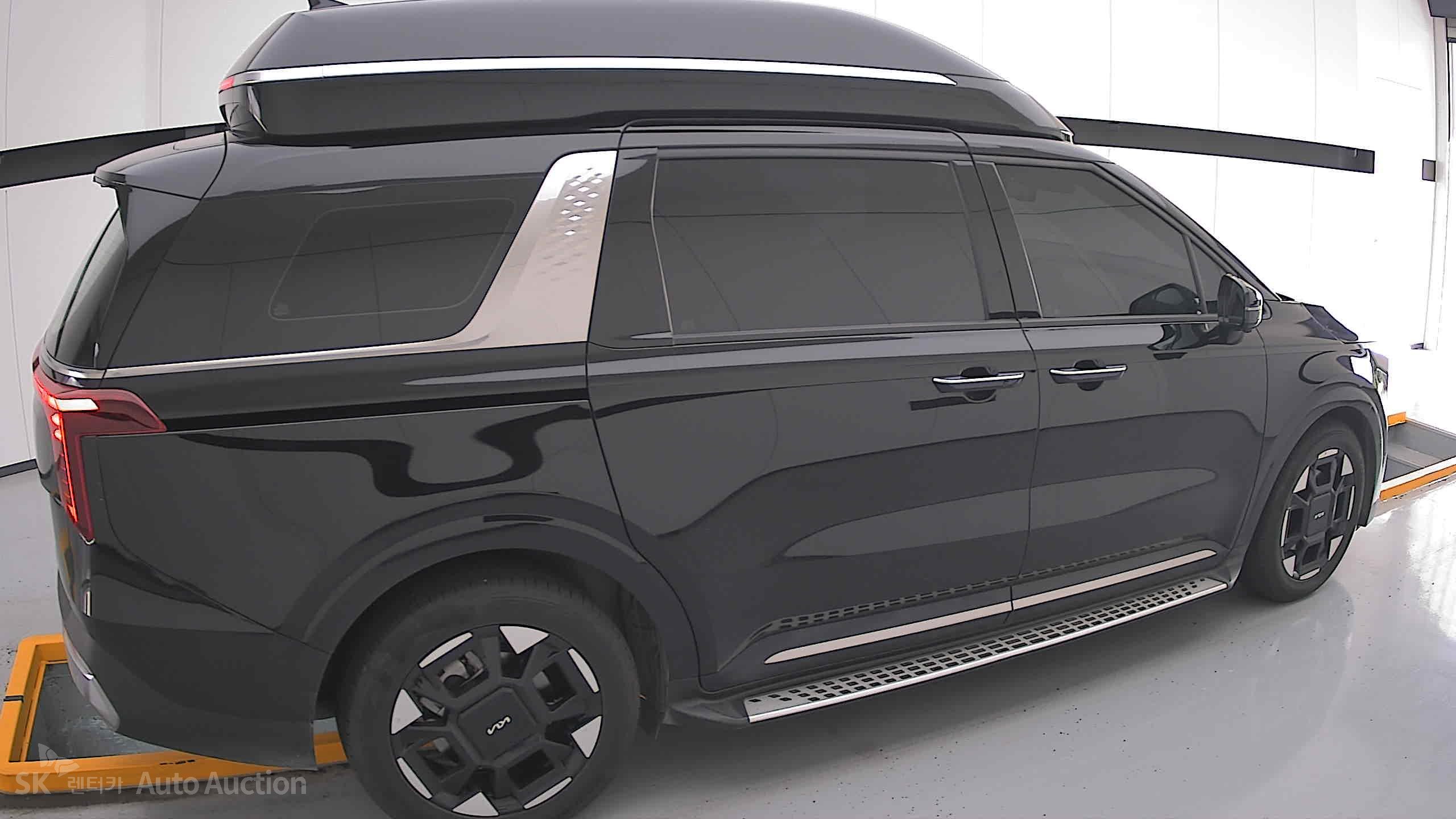 2025 - kia carnival