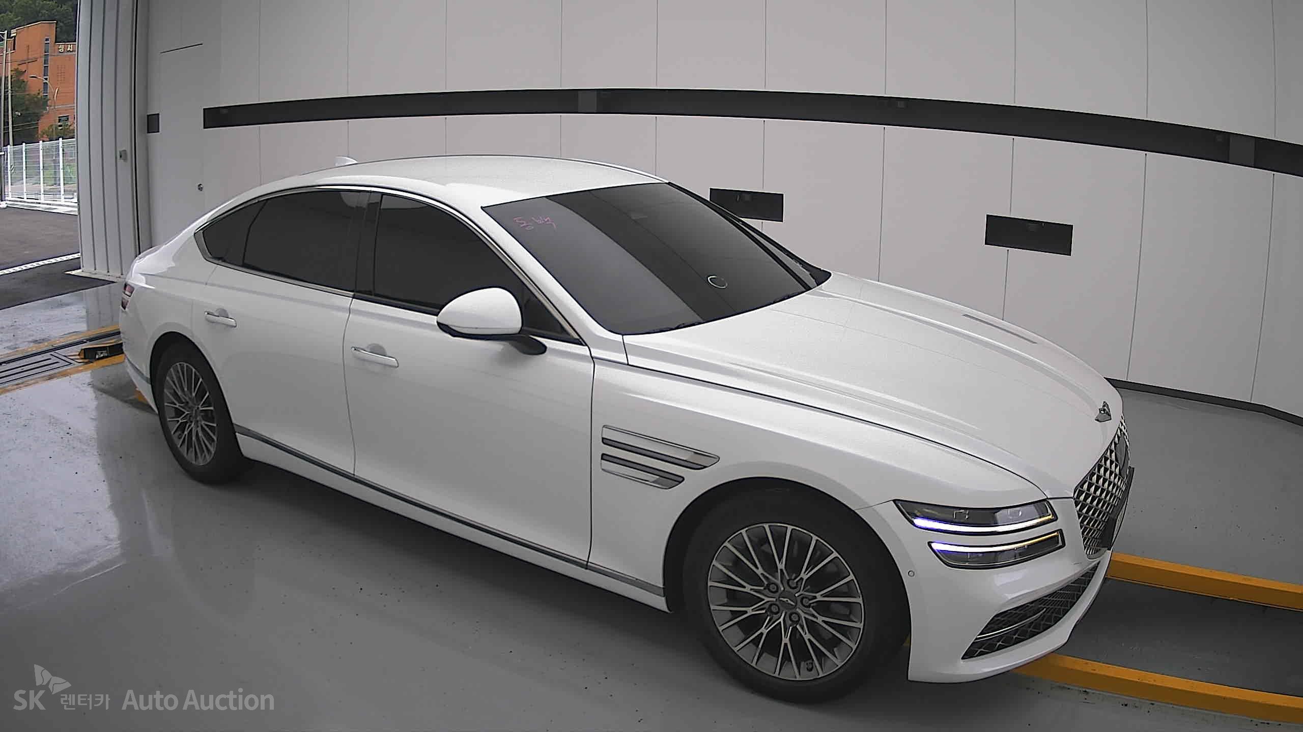 2021 - genesis g80