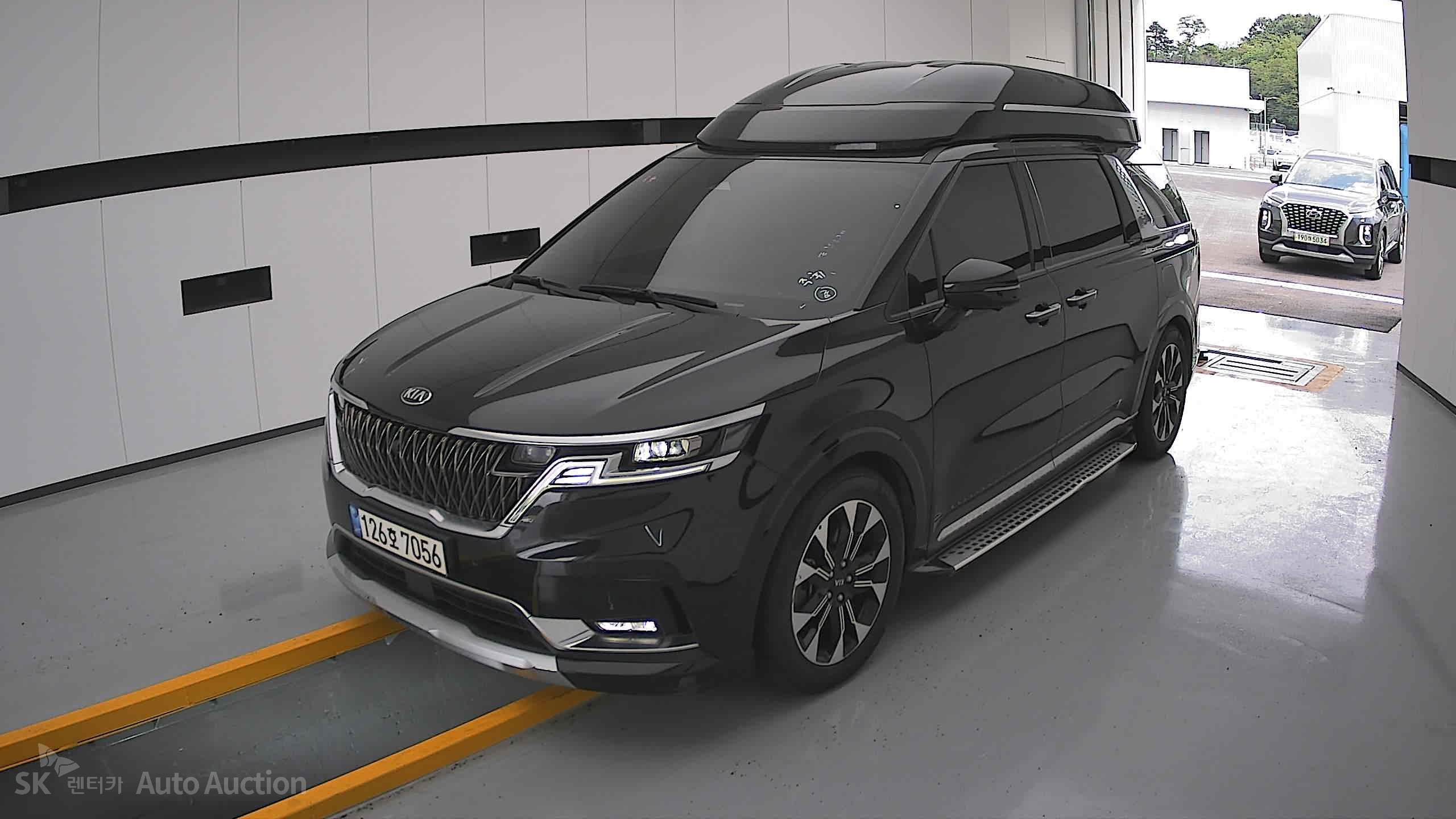 2021 - kia carnival