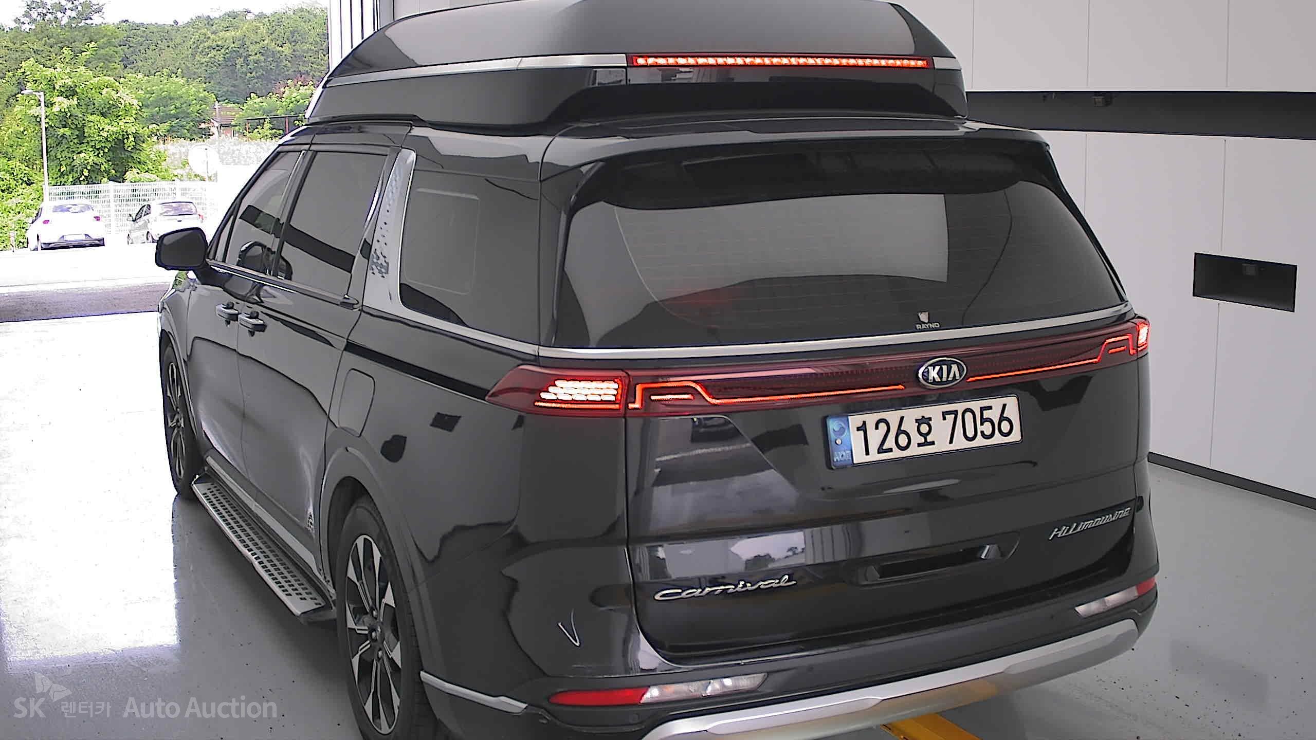 2021 - kia carnival