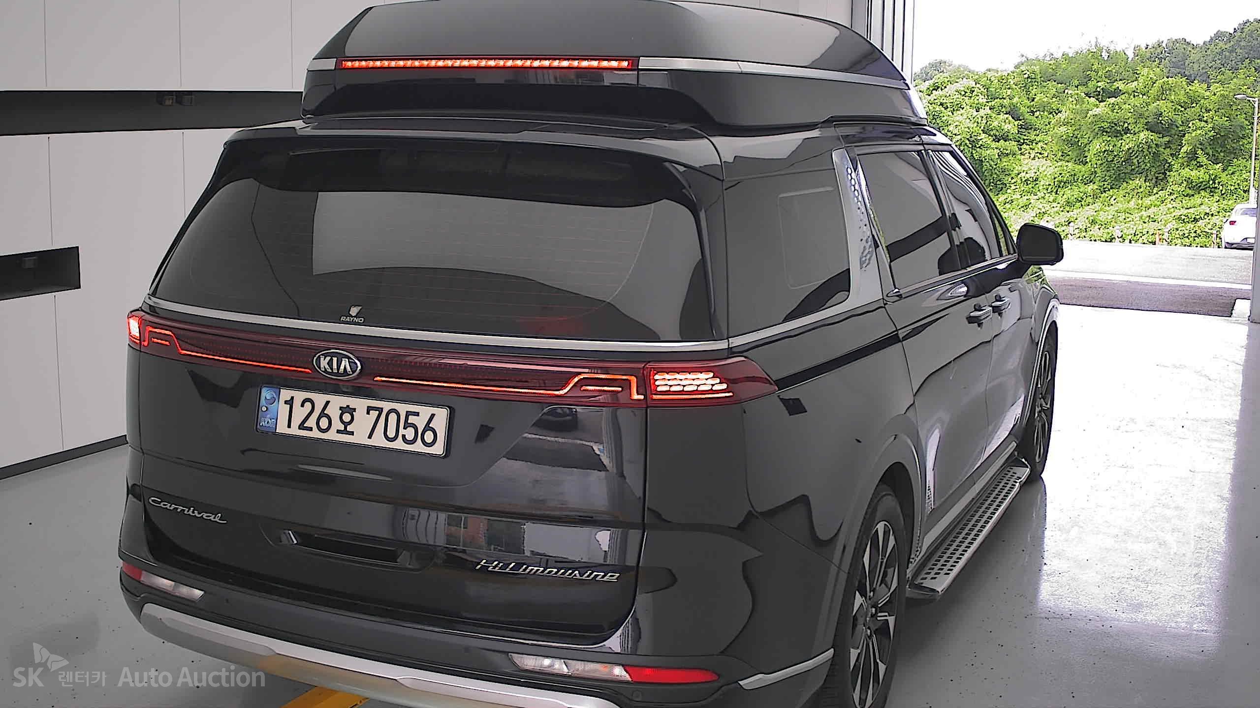 2021 - kia carnival