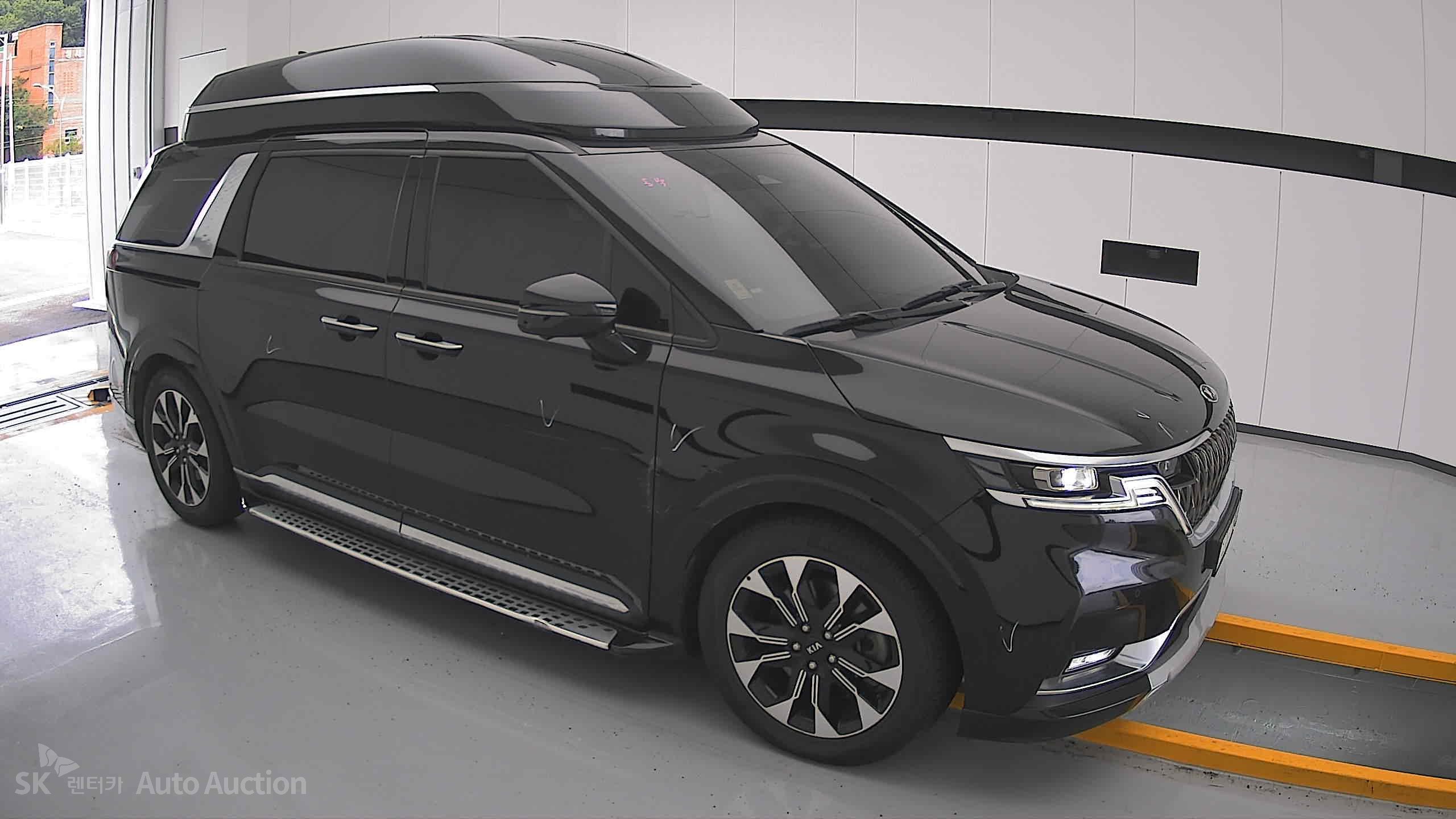 2021 - kia carnival